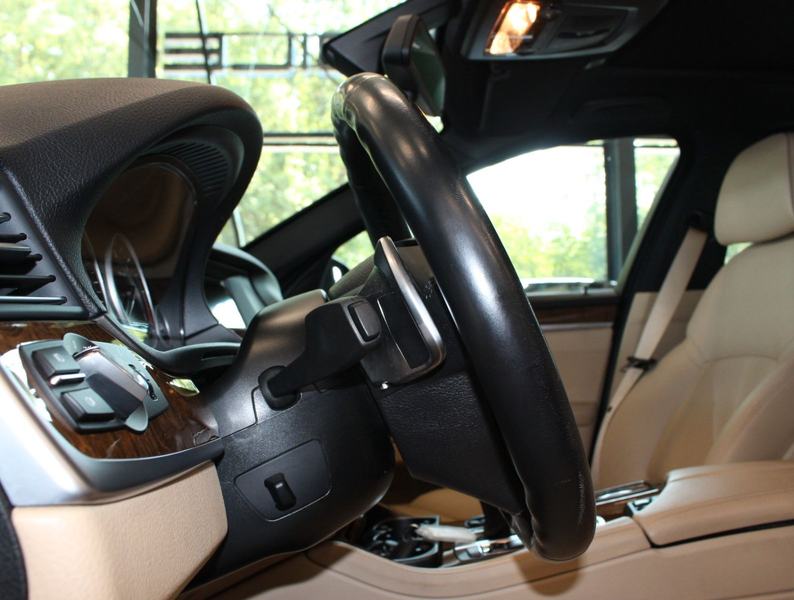 BMW 535 d M- Sport Paket*2.Hand*GSD* Navi*Bi-Xenon — photo 15
