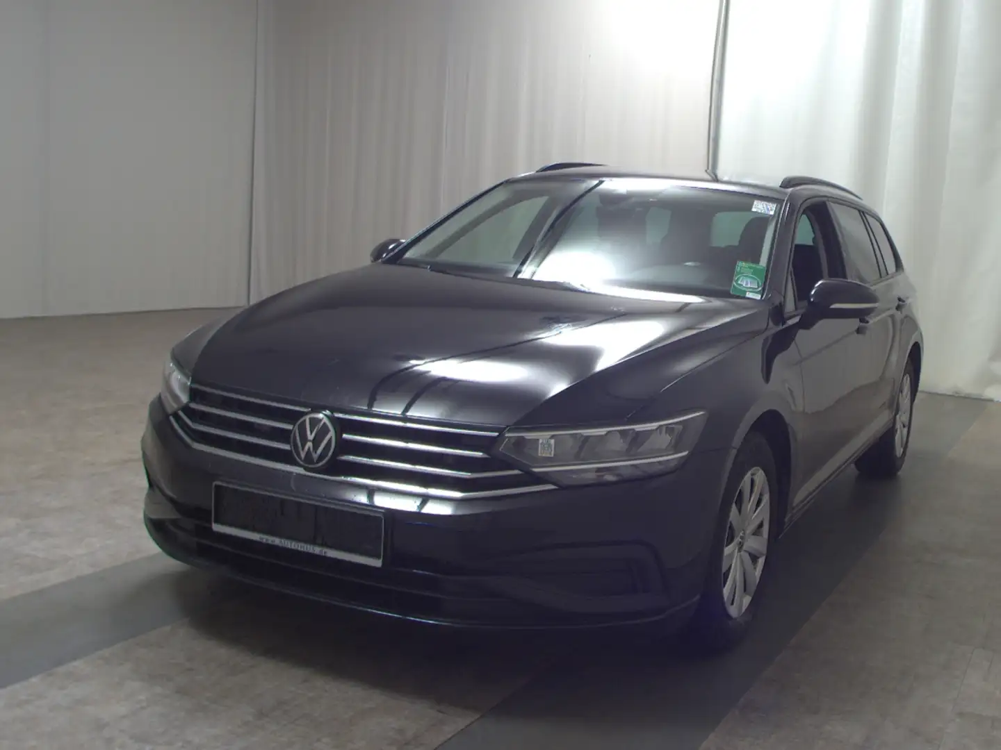 Volkswagen Passat Var. 2.0 TDI Navi LED RFK ACC Shz Schwarz - 2