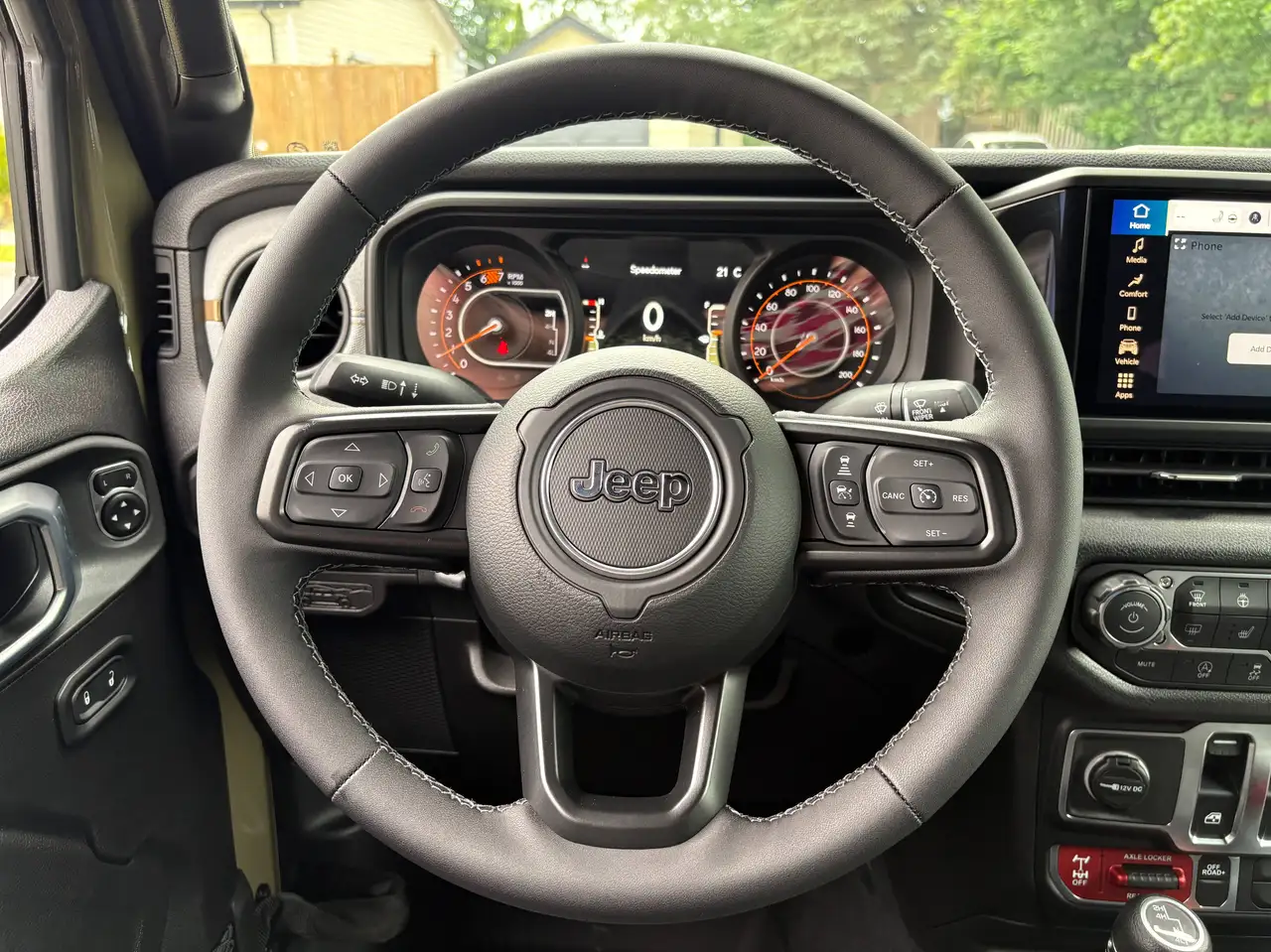 Jeep Wrangler снимка Jeep Wrangler