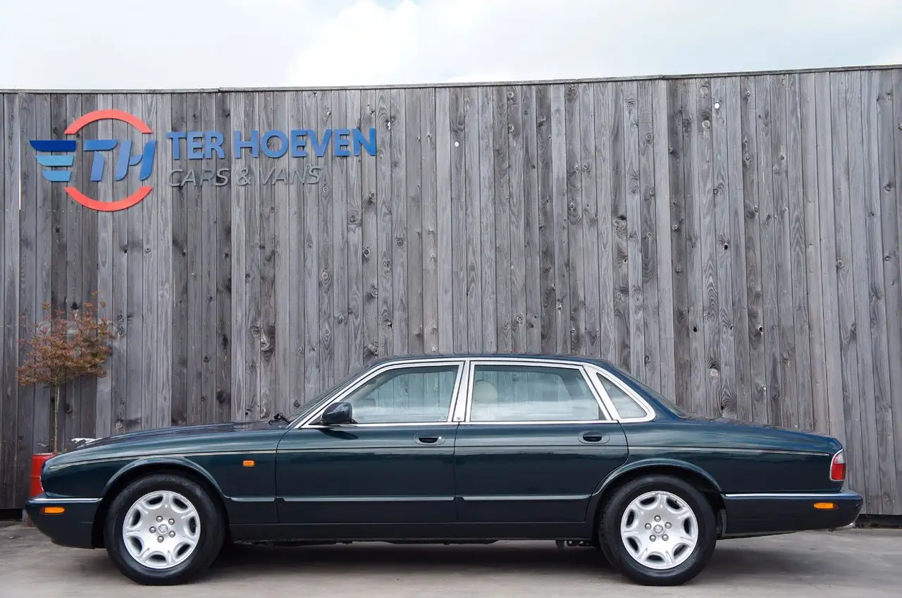 Jaguar XJ Executive Sovereign 3.2 V8 Navi Klima 174KW, foto 1