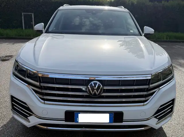 Volkswagen Touareg 3.0 V6 TDI - 4X4 - PELLE - NAV. - 12 MESI DI GAR.