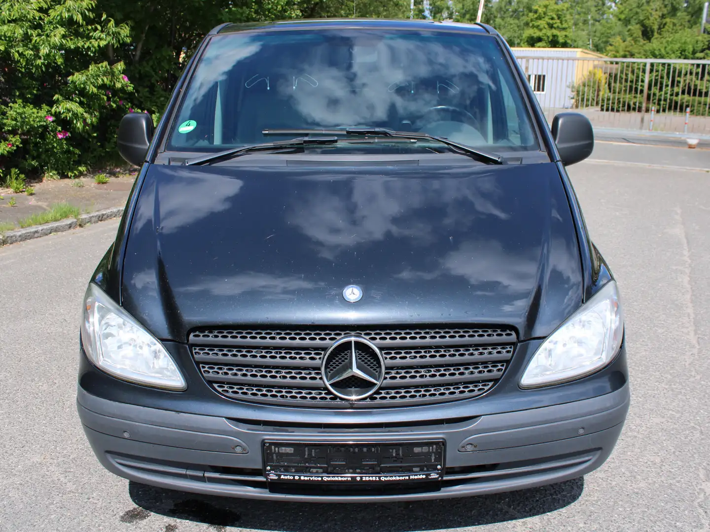 Mercedes-Benz Vito 120 CDI lang V6 1.HD Automatik+Sitzhz+Klima+AHK Schwarz - 2