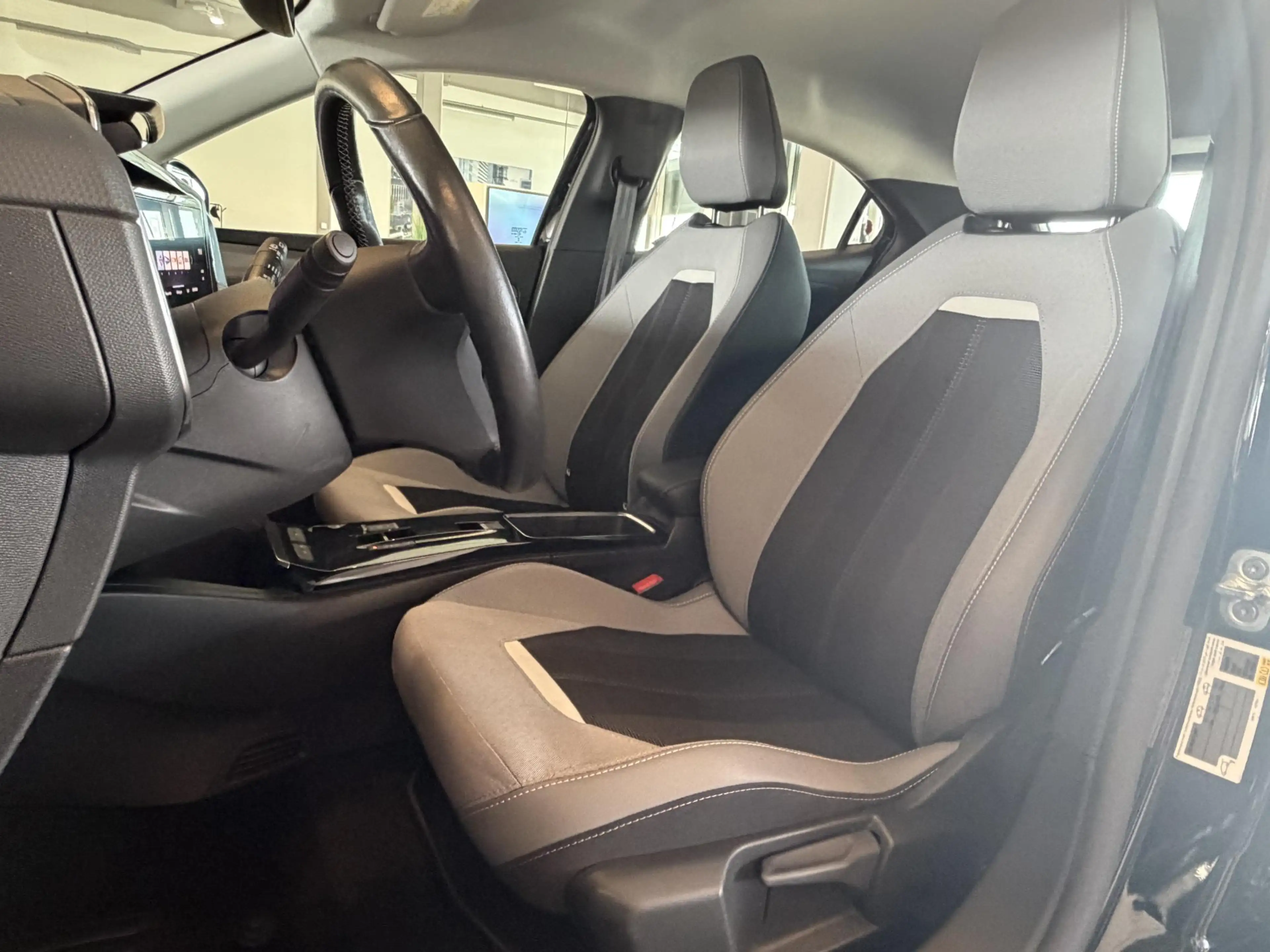 Opel Mokka-E Electric Elegance 3-FASEN 50kWh 136pk | MATRIX LED — photo 14