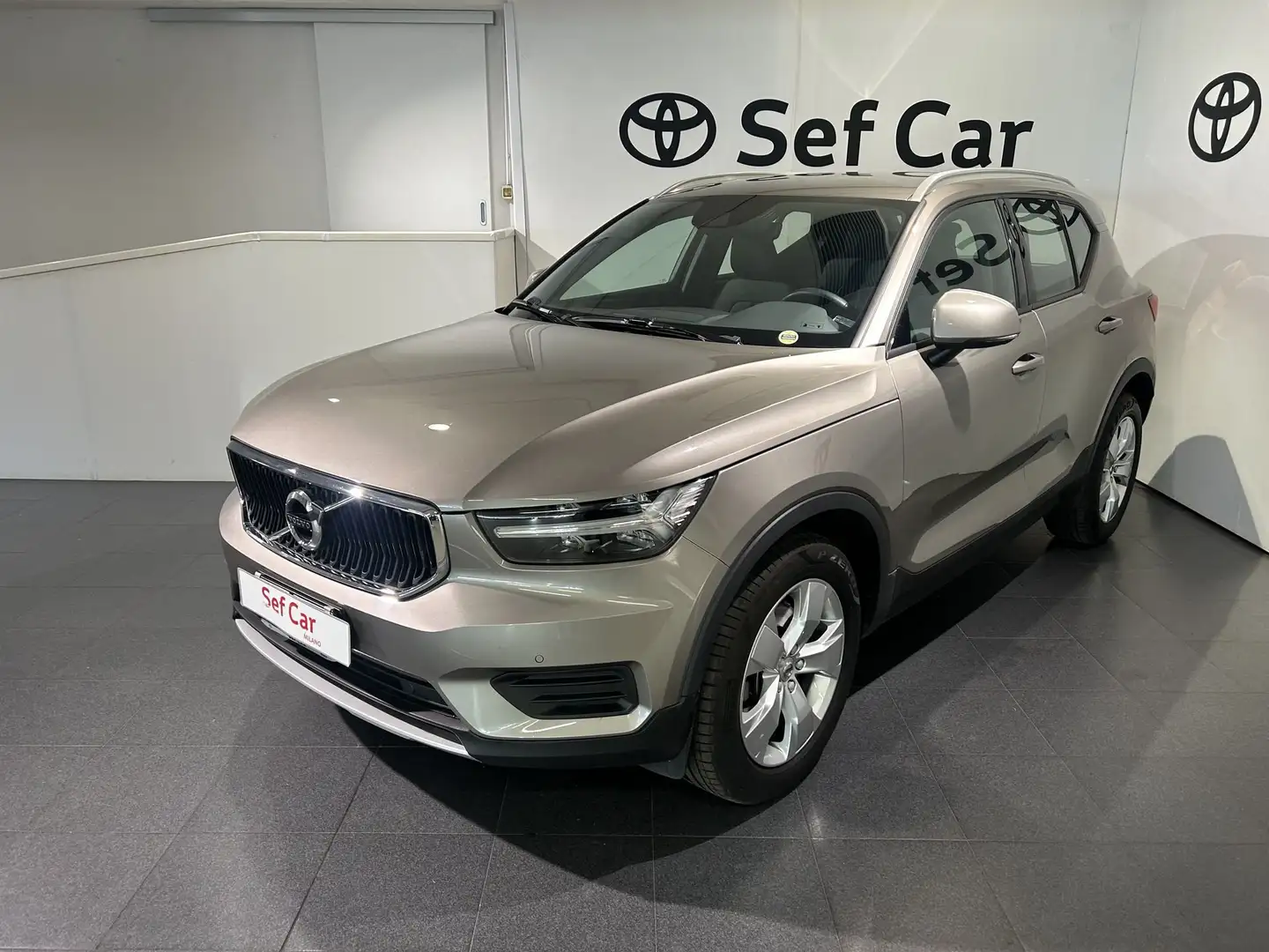 Volvo XC40 B4 AWD automatico Core - 1