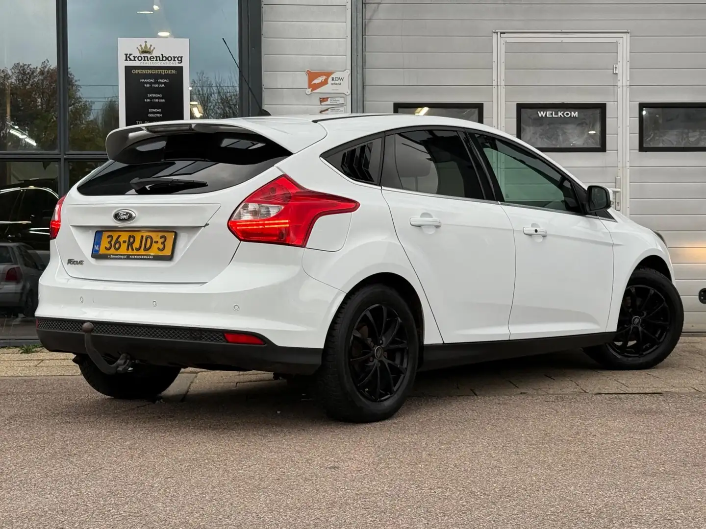 Ford Focus 1.6 TI-VCT Titanium, NAVI, CRUISECR, NAP Wit - 2