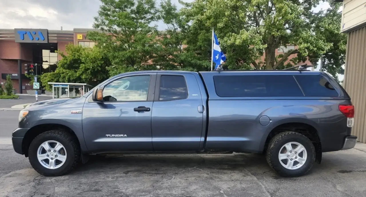 Toyota Tundra photo Toyota Tundra