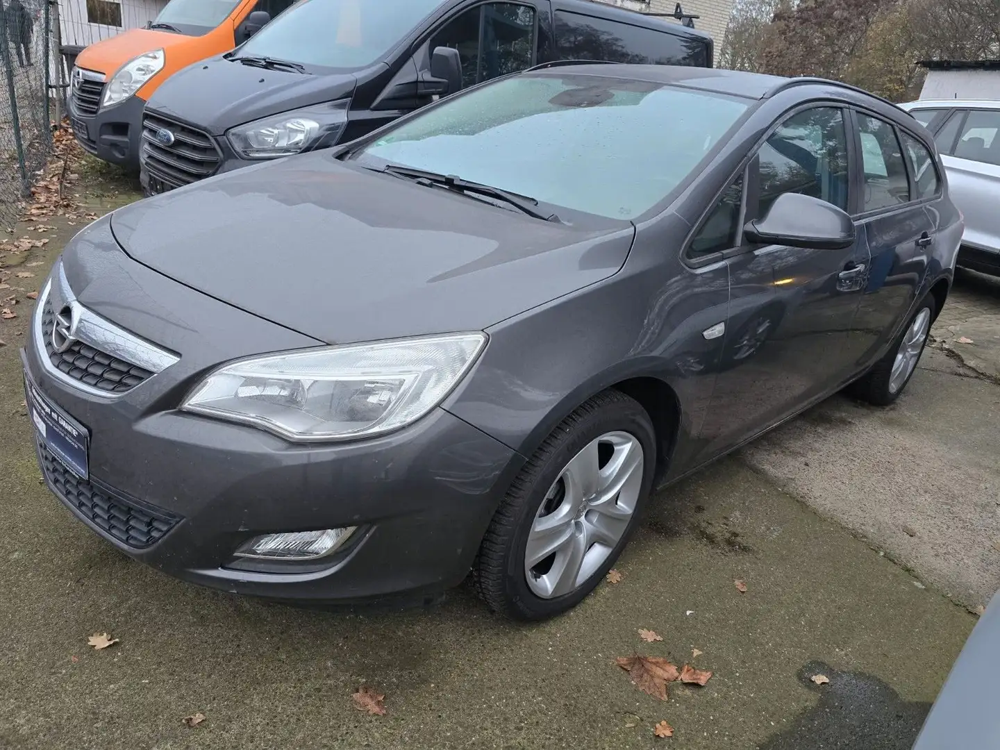 Opel Astra J Sports Tourer;TÜV NEU;inkl-Garantie;AHK+ Gris - 1