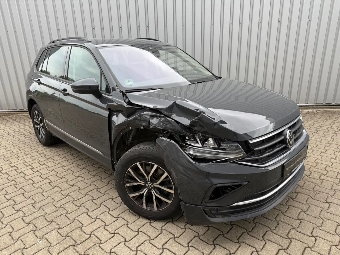 Volkswagen Tiguan *Life*Navi*App-Con*LED*ACC*LANE* Grijs - 2