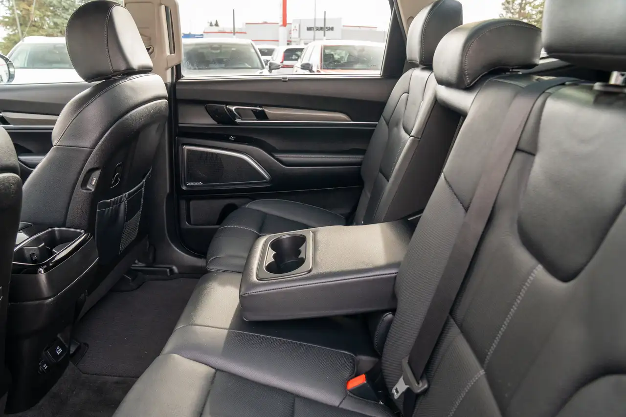 Kia Telluride снимка Kia Telluride