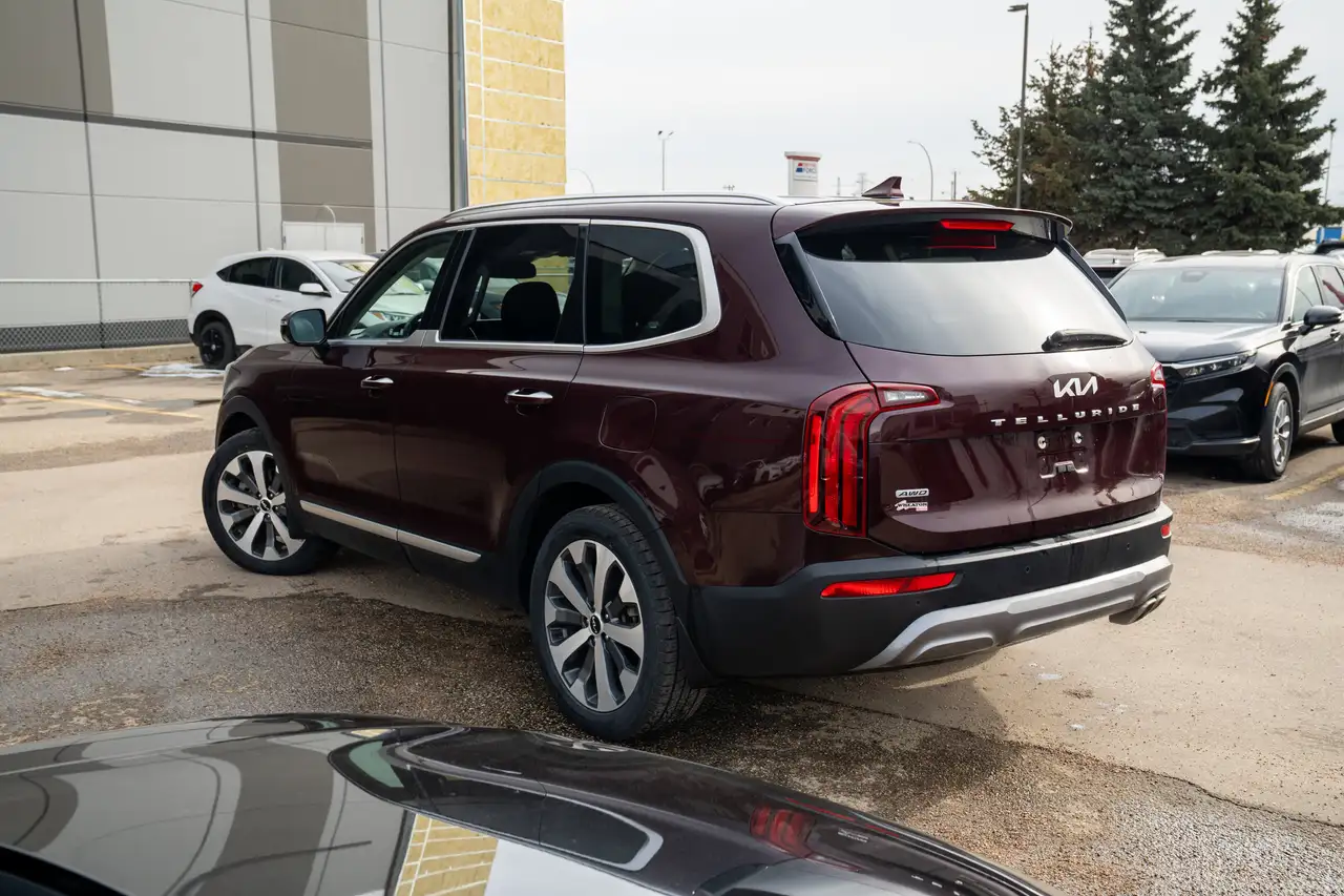 Kia Telluride снимка Kia Telluride