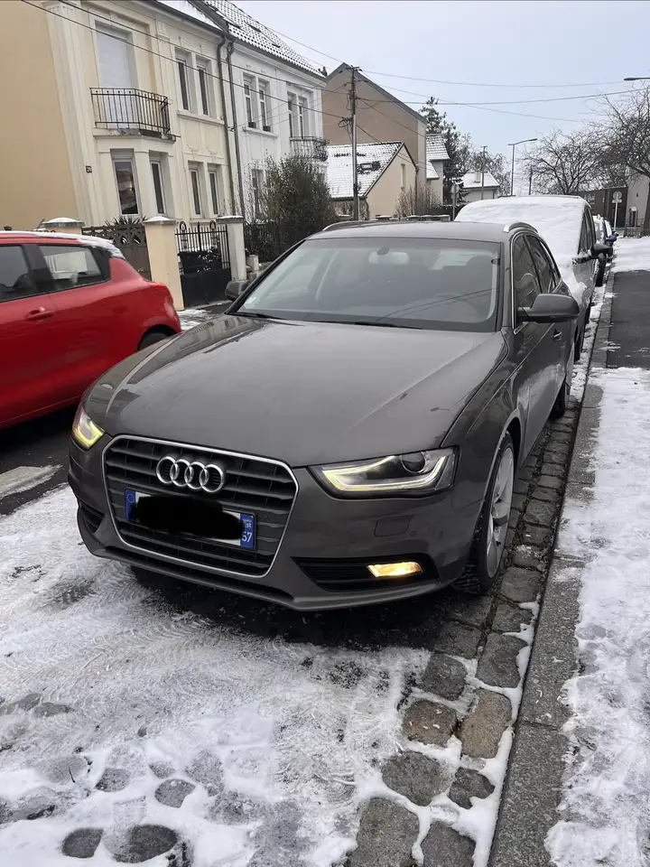 Audi A4 AVANT 2.0 TDI 120 AMBITION LUXE