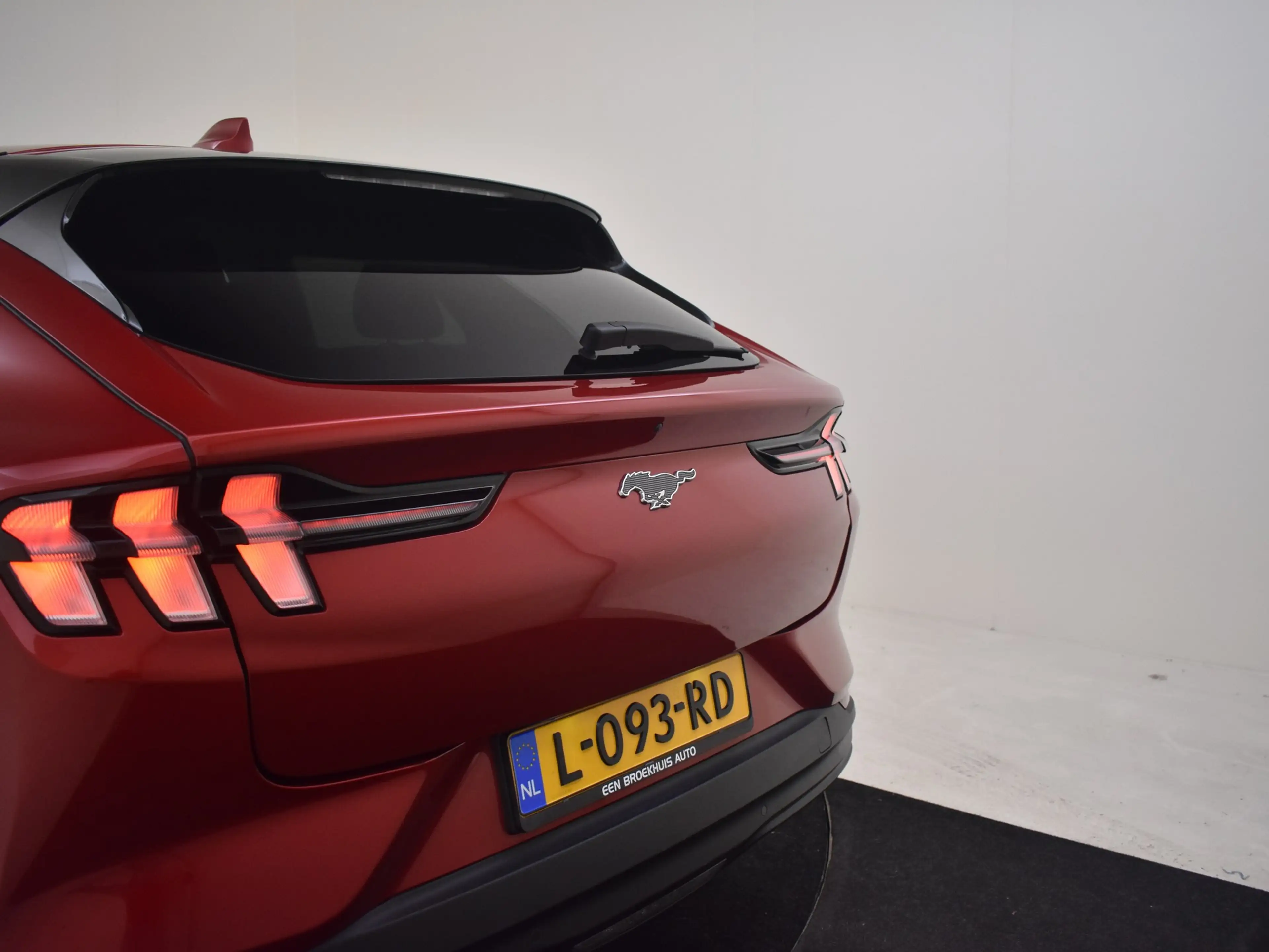 Ford Mustang Mach-E RWD 75 kWh l 1e Eigenaar l Leder l B&O Sound l SOH — photo 20