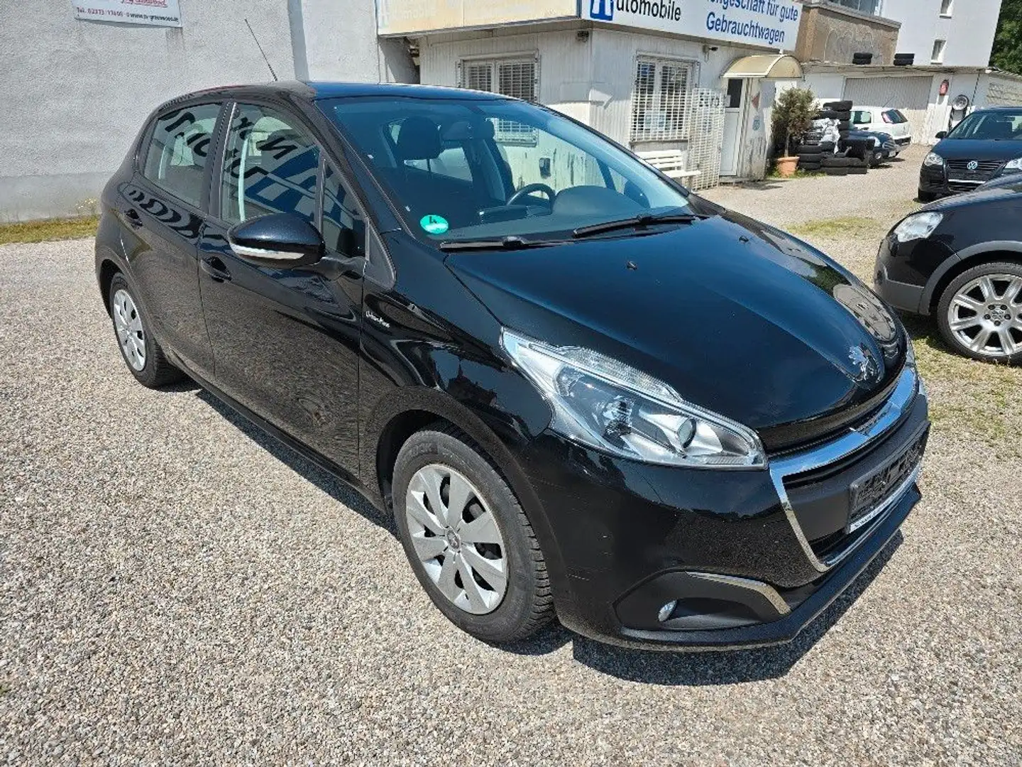 Peugeot 208 1.2 Active*Klima*4/5 Türig*Euro6* Schwarz - 2