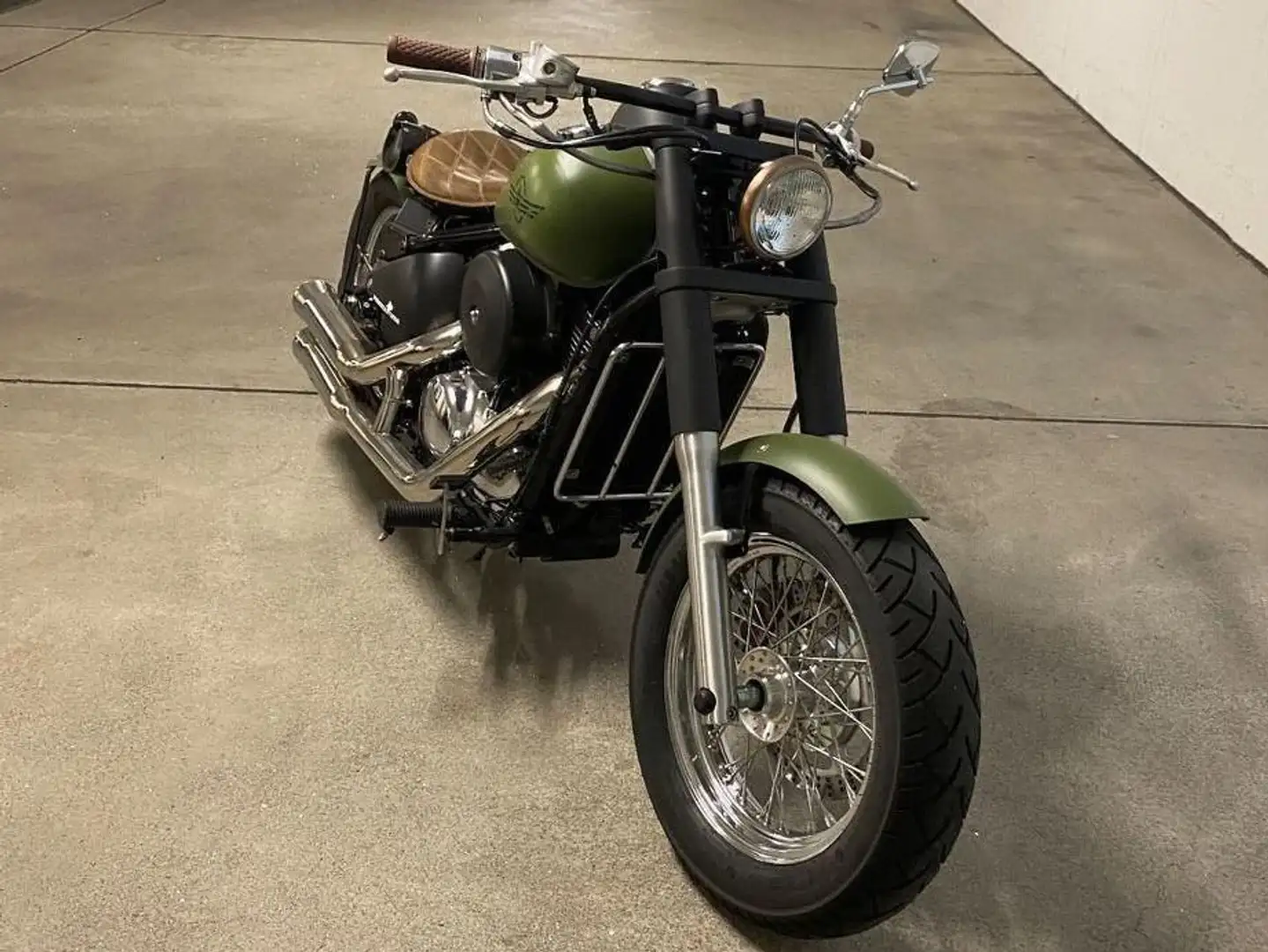 Kawasaki VN 800 zelena - 1