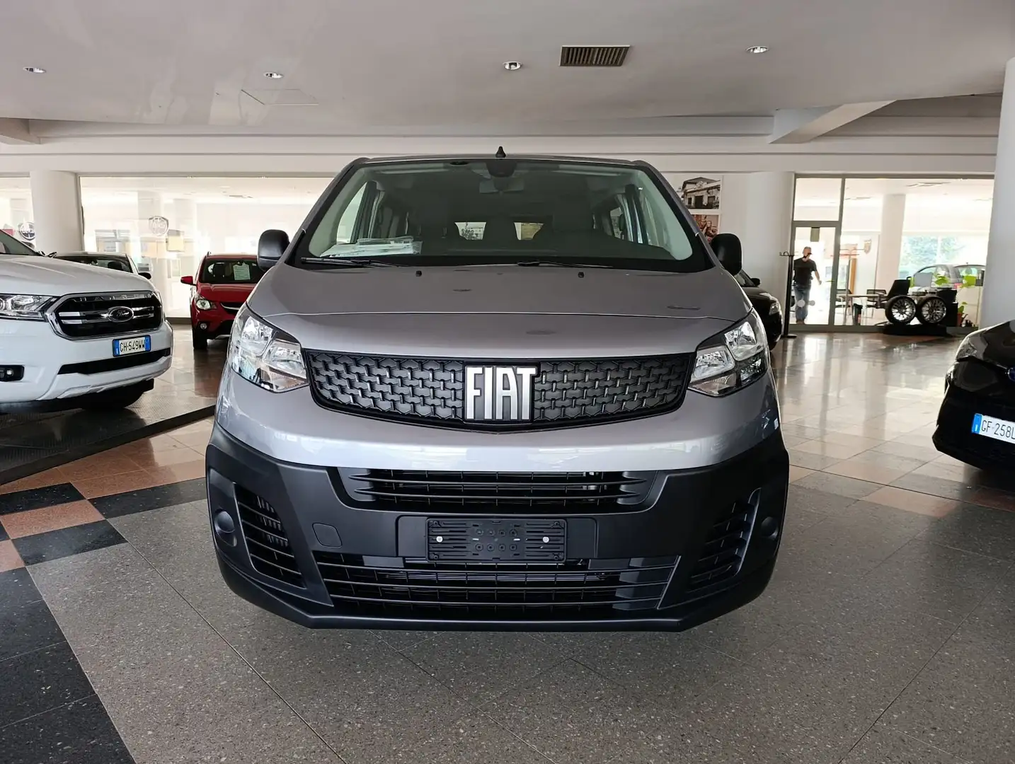 Fiat Scudo 1.5 BlueHDi 120CV S&S PL-TN Furgon Grigio - 2