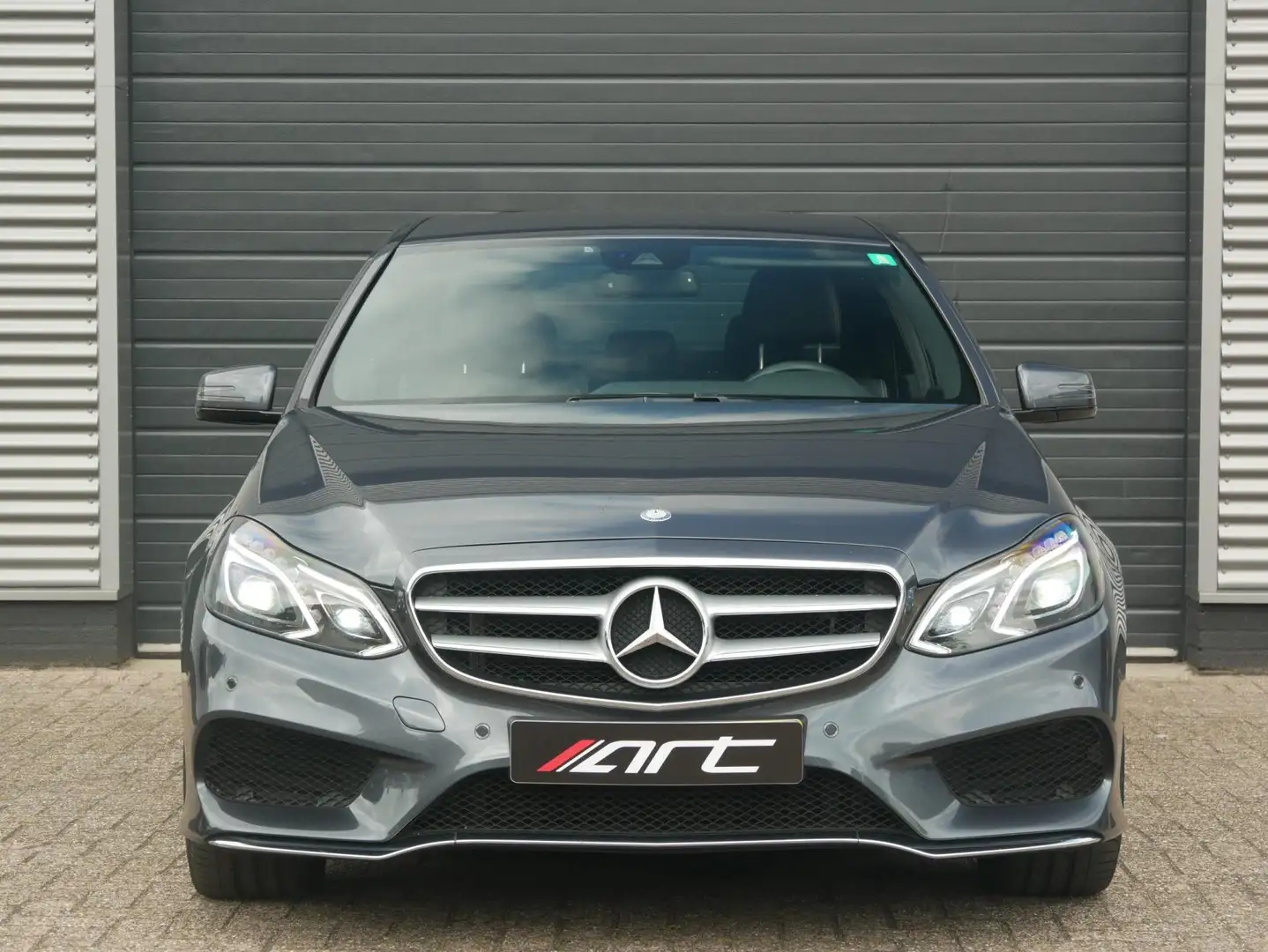 Mercedes-Benz E 200 Edition Sport AMG, NL Auto, NAP Grijs - 2