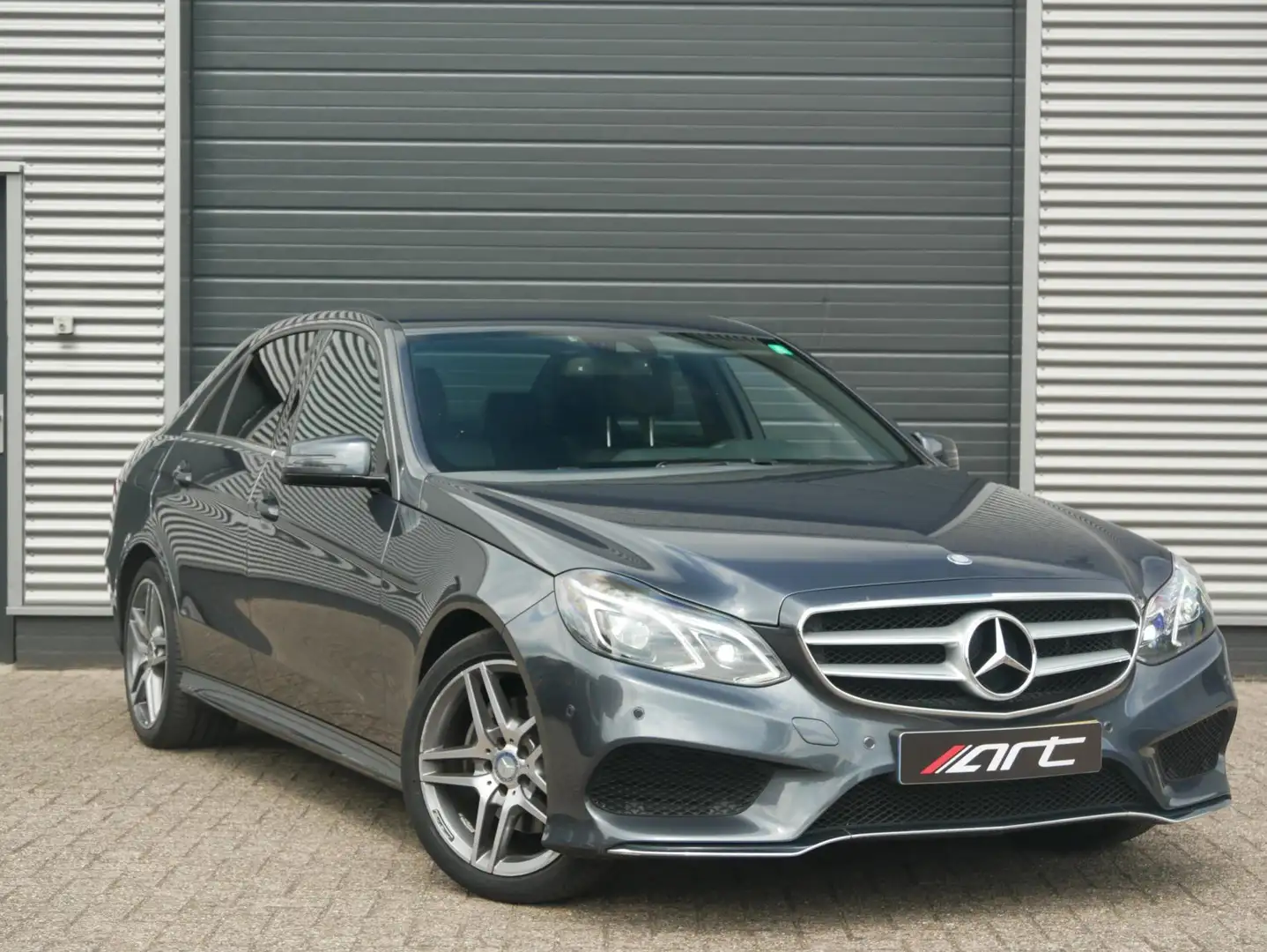 Mercedes-Benz E 200 Edition Sport AMG, NL Auto, NAP Grijs - 1