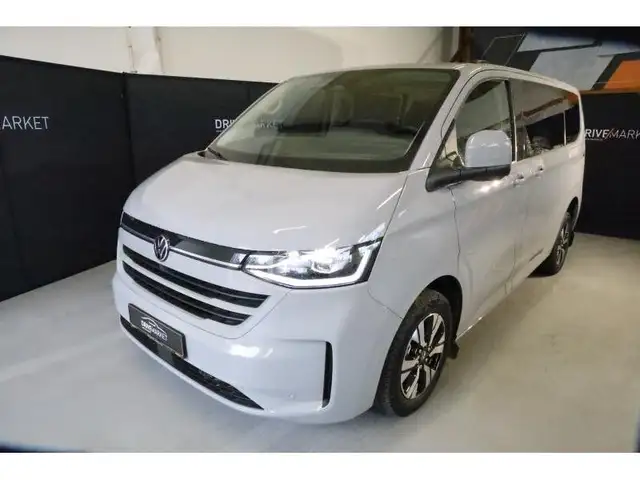 Volkswagen T7 Caravelle STYLE COURT A8 4X4