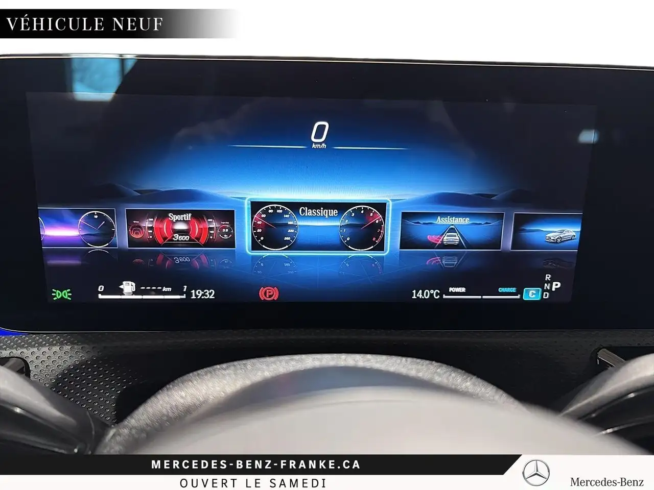 Mercedes-Benz CLA снимка Mercedes-Benz CLA