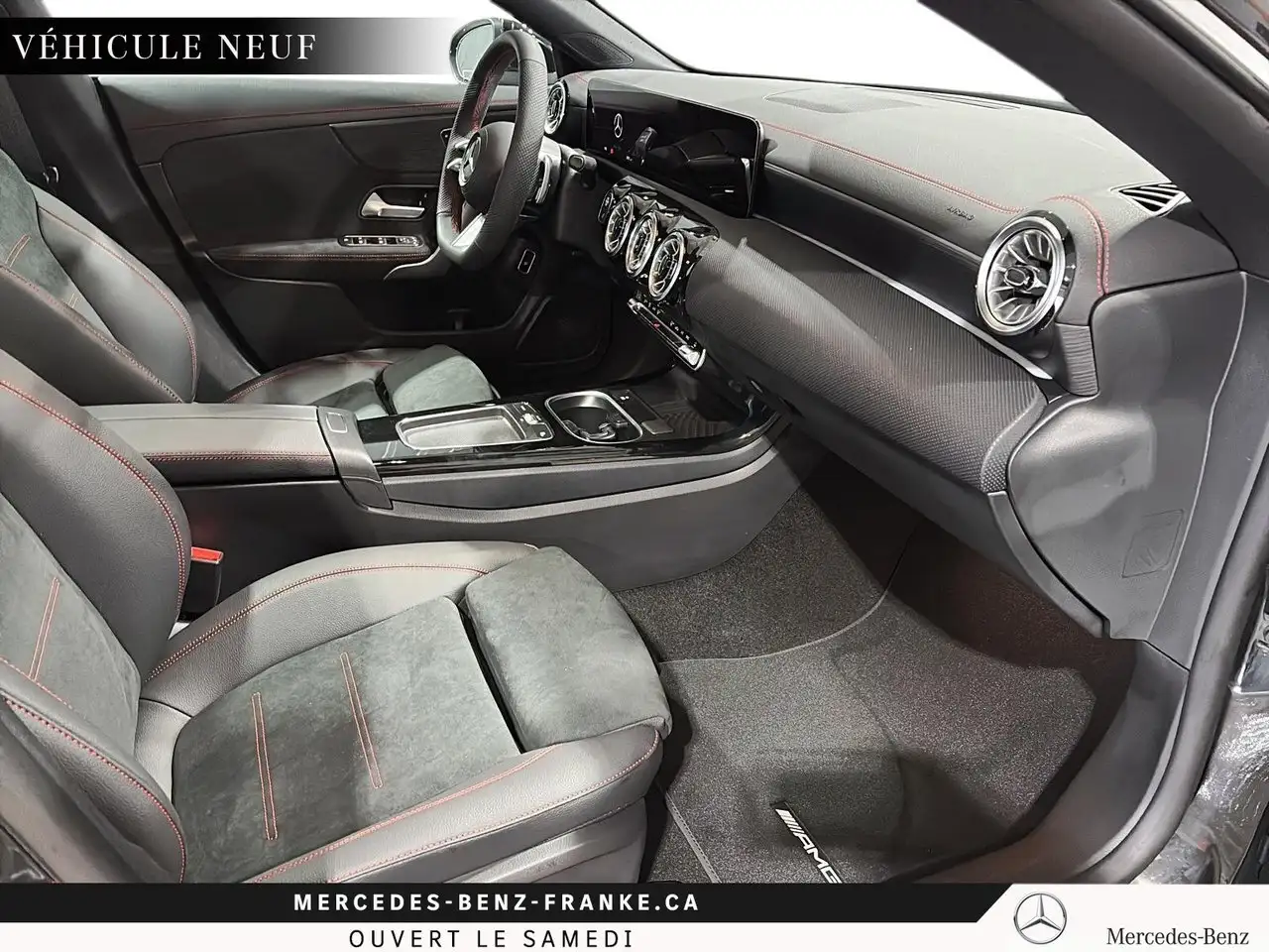 Mercedes-Benz CLA снимка Mercedes-Benz CLA