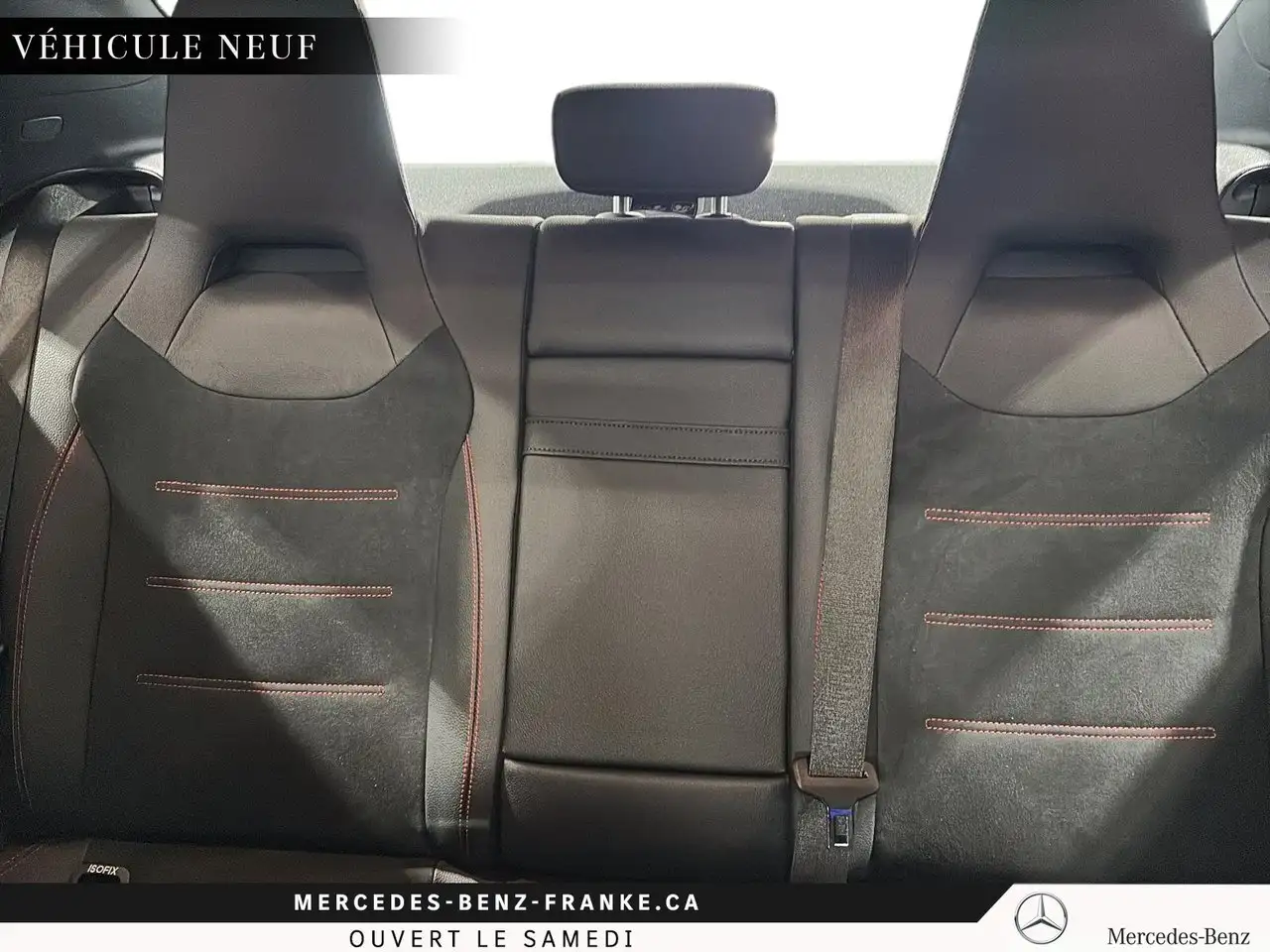 Mercedes-Benz CLA снимка Mercedes-Benz CLA