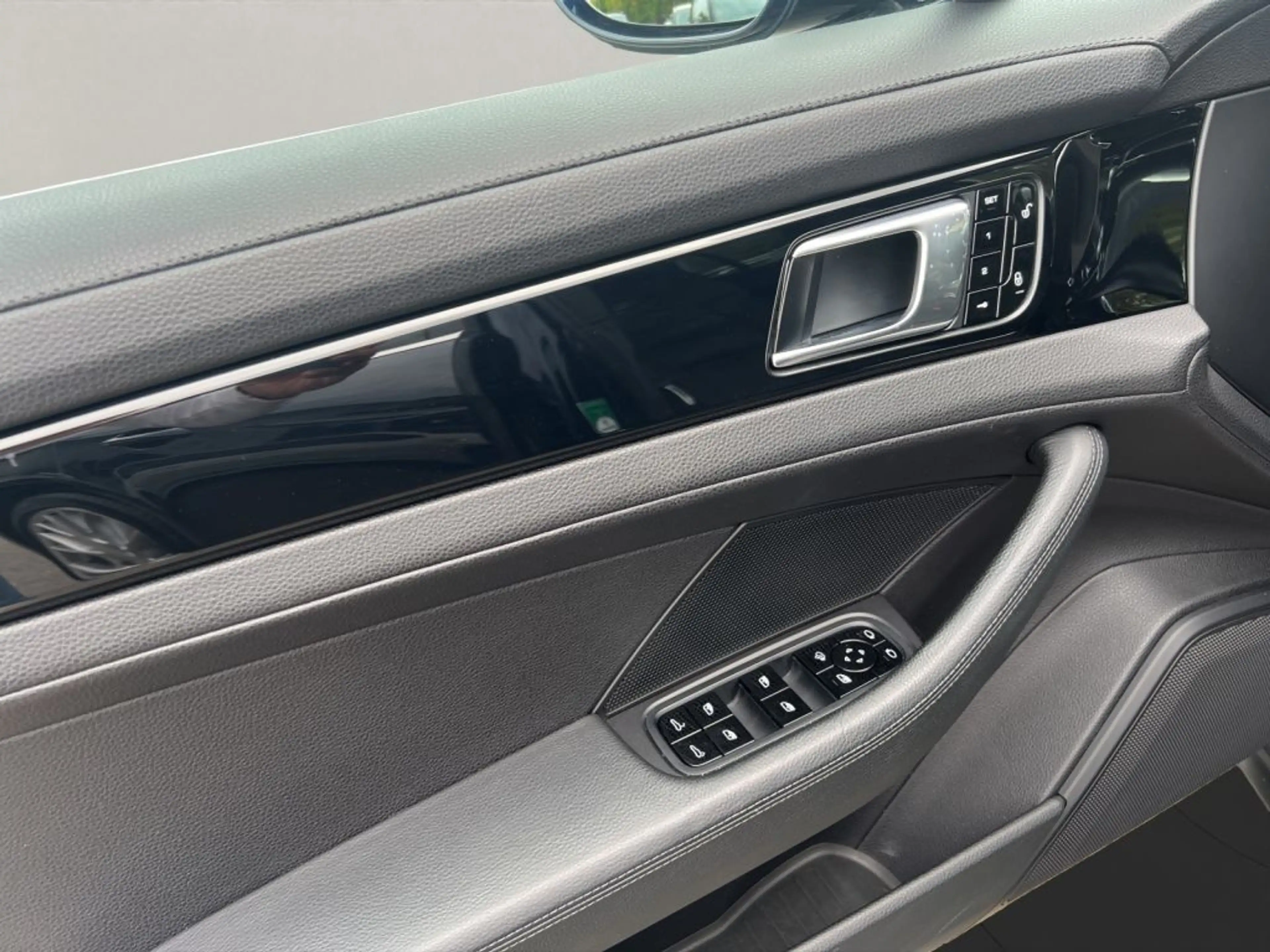 Porsche Panamera 4S Diesel+SOFT-CLOSE+StHZ+RFK+MEMORY+ — photo 9
