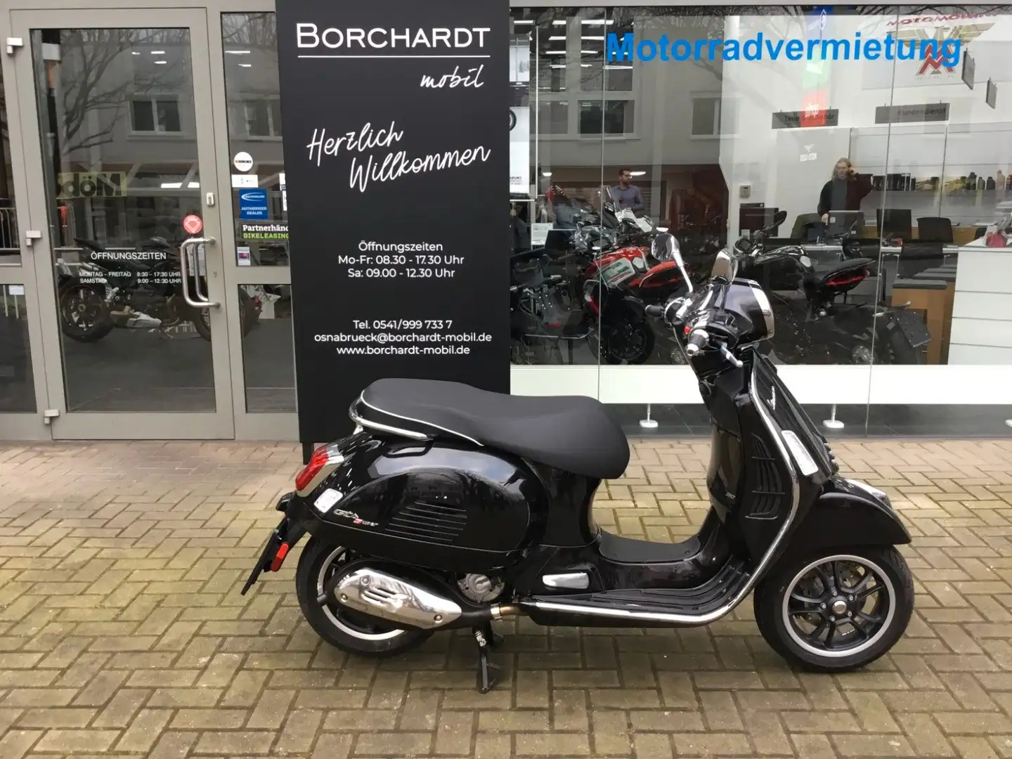 Vespa Primavera 50 2,3 kW Noir - 1