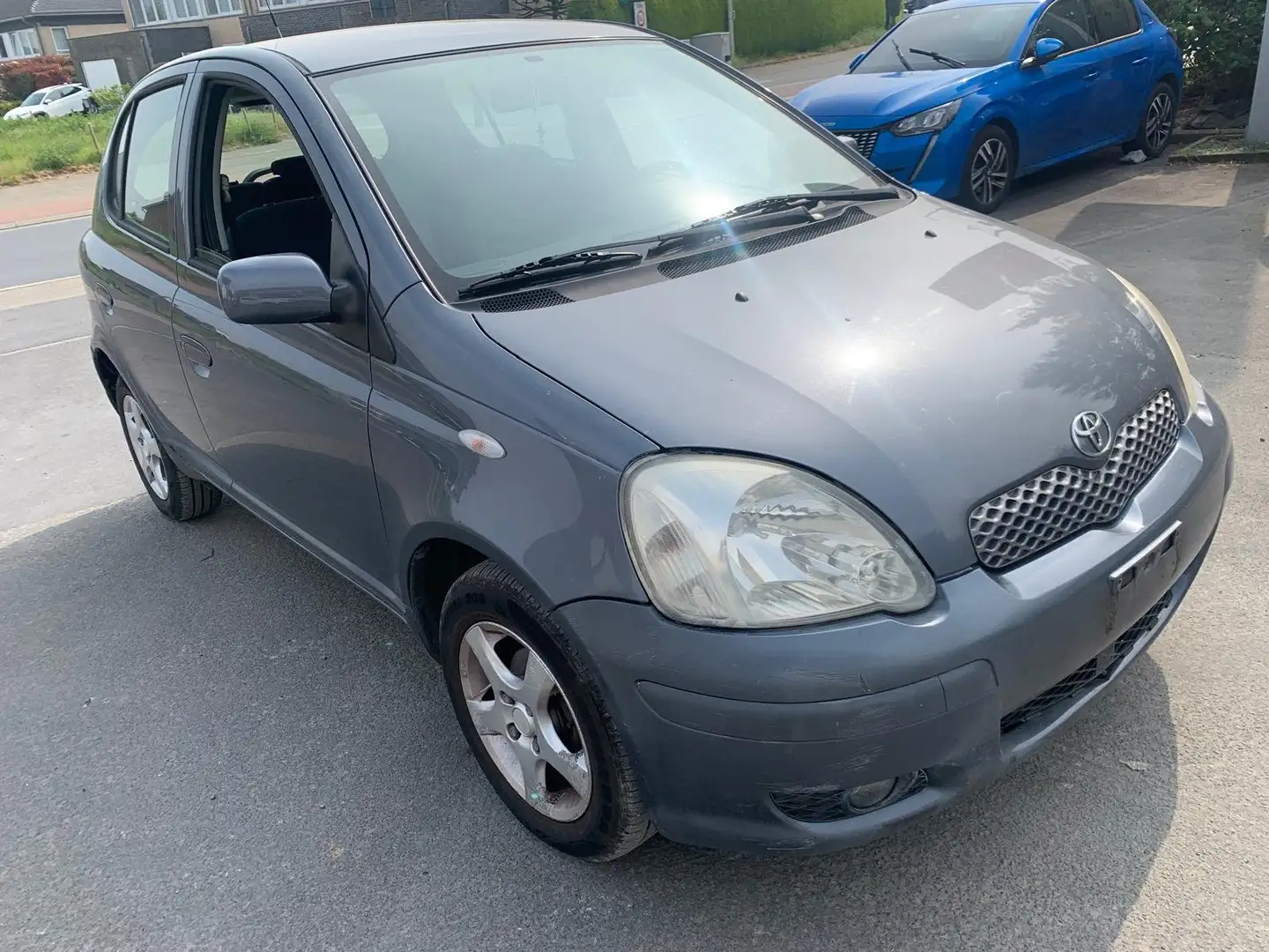 Toyota Yaris 1.0i VVT-i 16v Blue Gris - 1