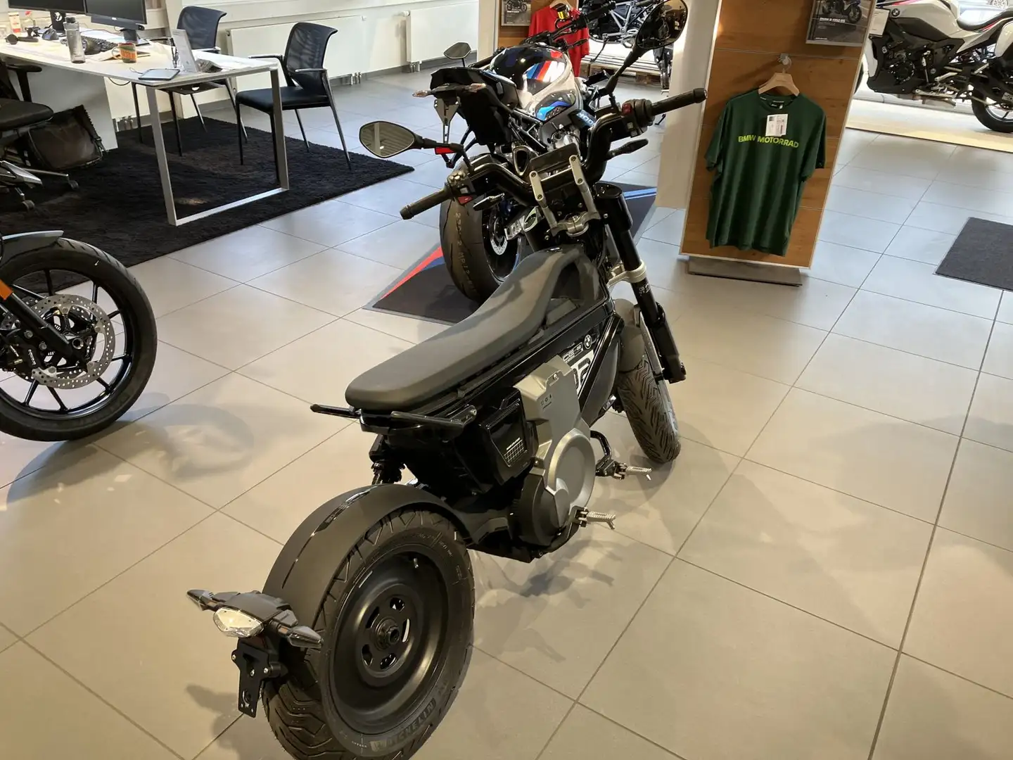 BMW CE 02 AM Aktionsfinanzierung 0,01% Fekete - 2