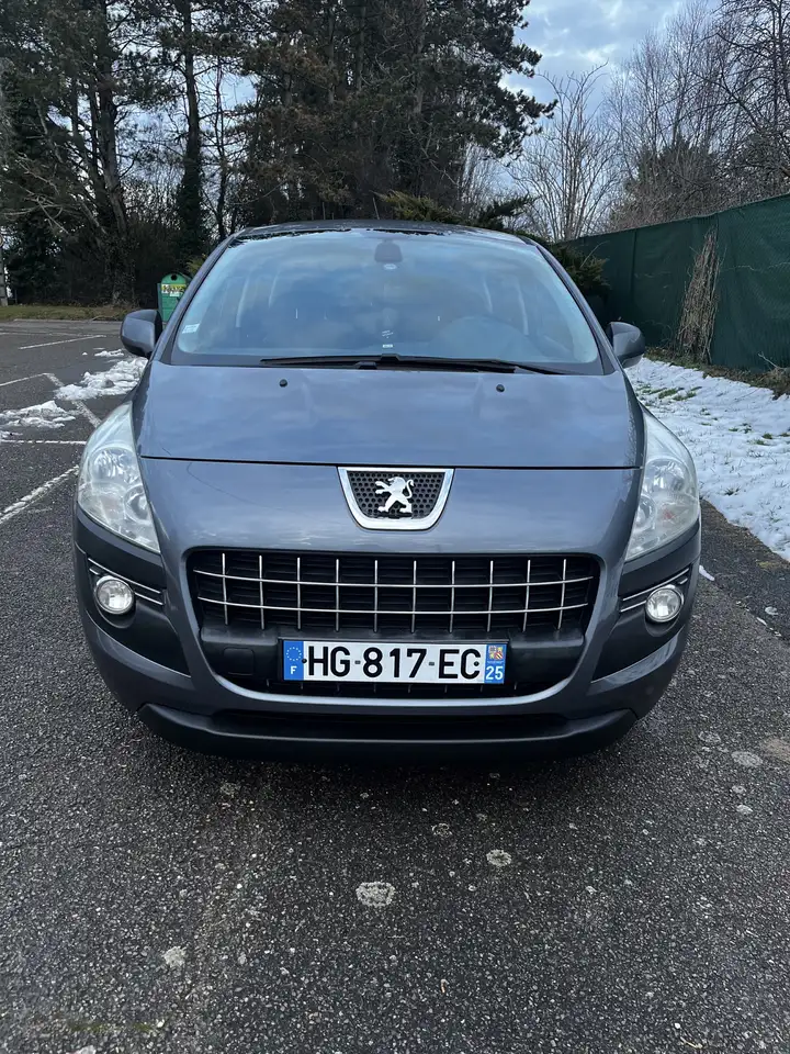 Peugeot 3008 2.0 HDi 150ch FAP Business Pack