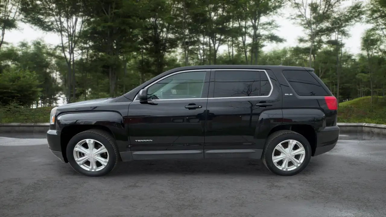 GMC Terrain photo GMC Terrain