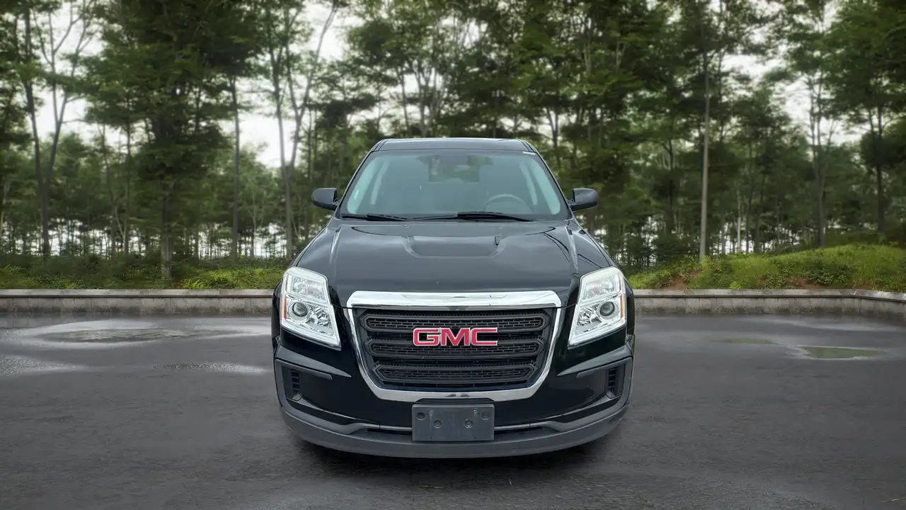 GMC Terrain photo GMC Terrain