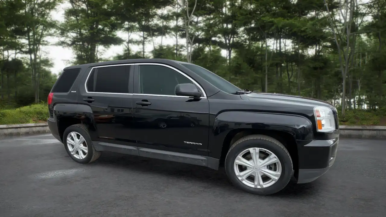 GMC Terrain photo GMC Terrain