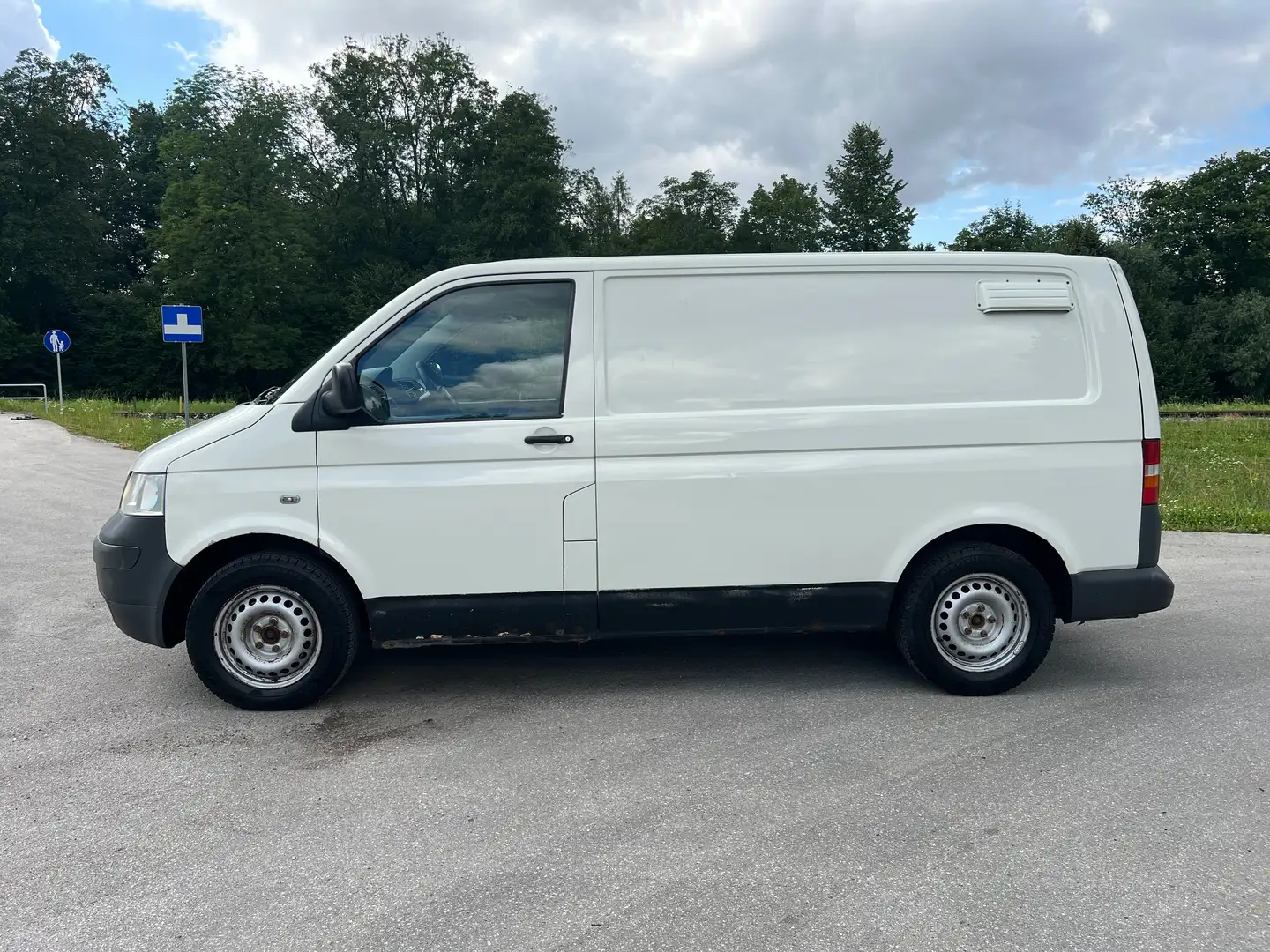 Volkswagen T5 Transporter 2,5TDI 4-MOTION *KLIMA*AHK* Blanco - 2