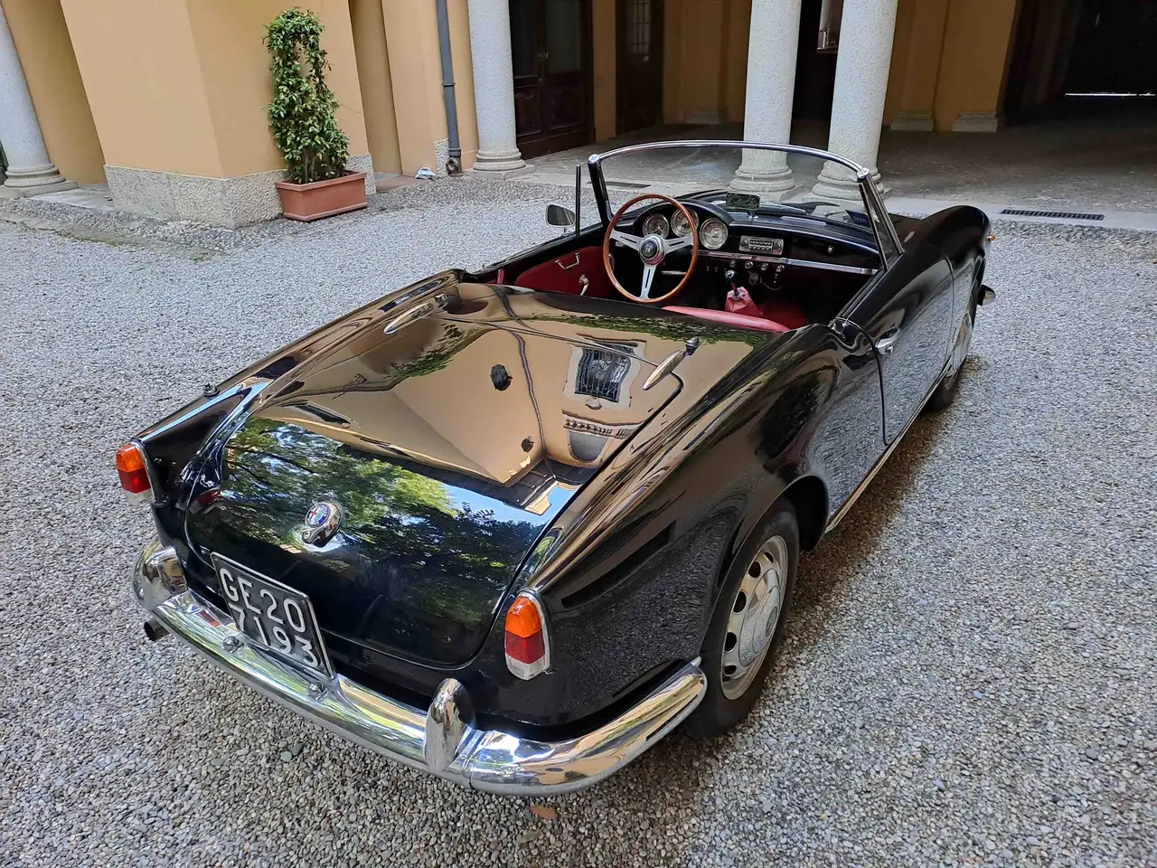 Alfa Romeo Giulietta Spider prima serie (750 D), foto 3
