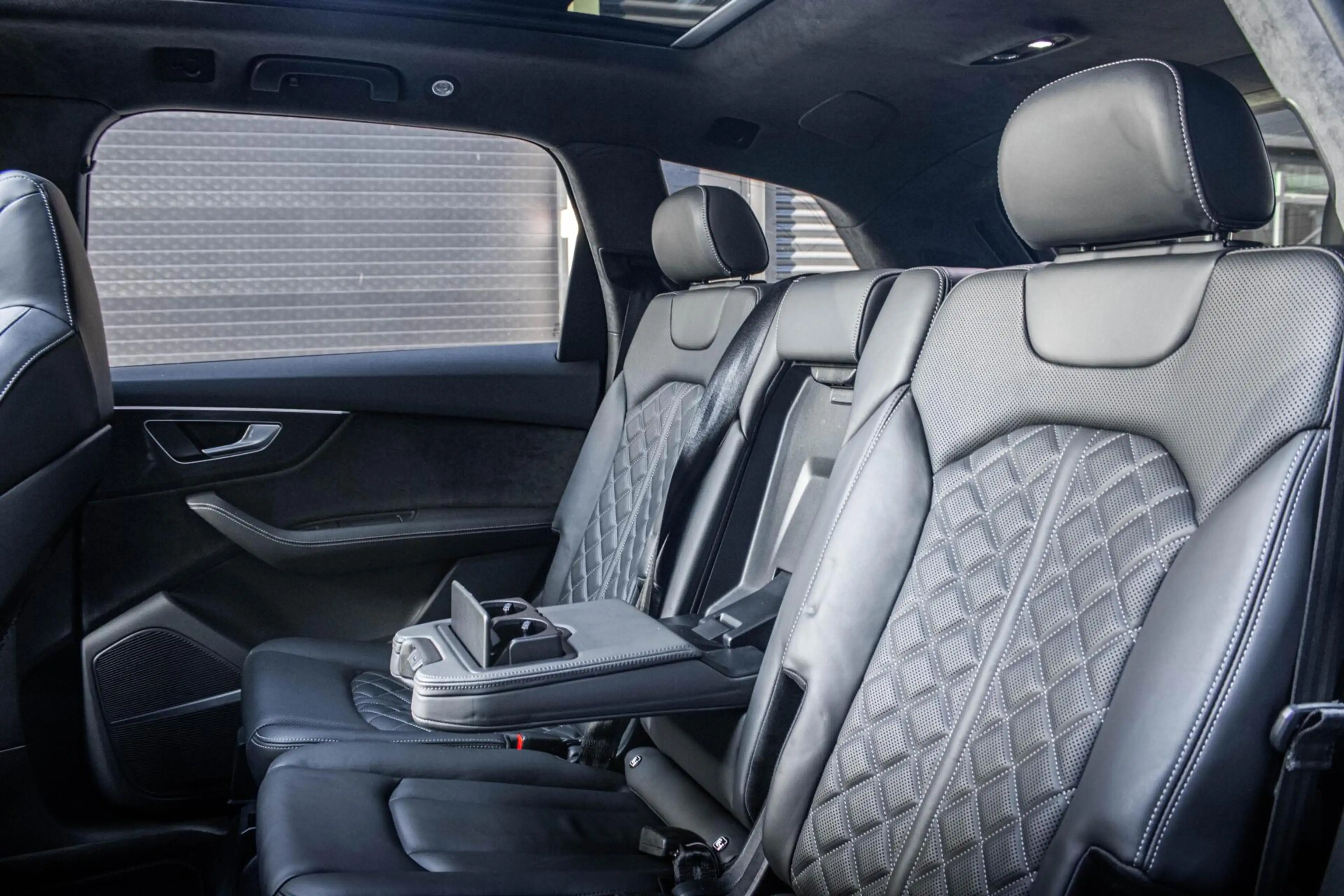 Audi SQ7 4.0 TFSI Quattro 7-Zits | KERAMSICH | PANO | B&O | — photo 4