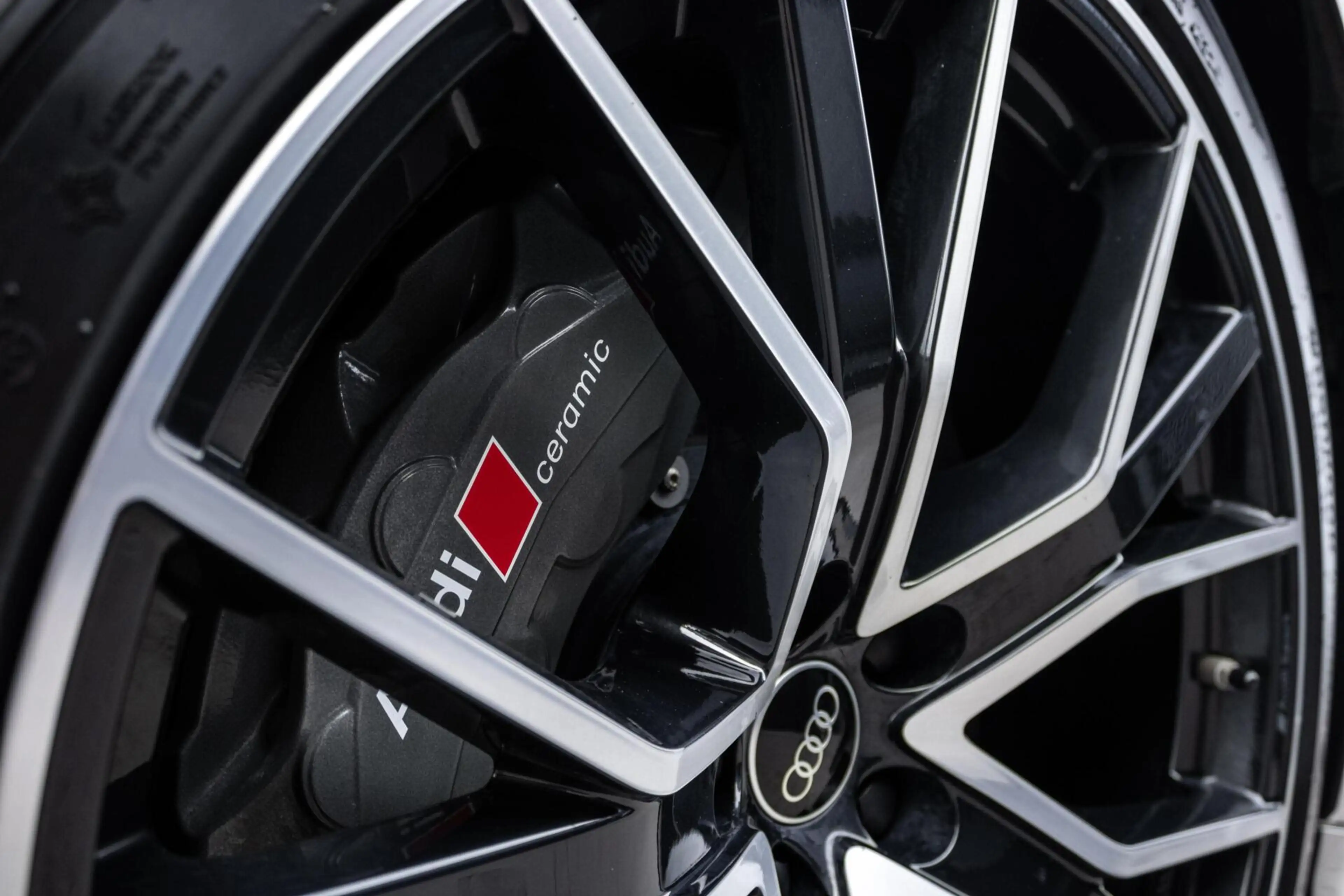 Audi SQ7 4.0 TFSI Quattro 7-Zits | KERAMSICH | PANO | B&O | — photo 9