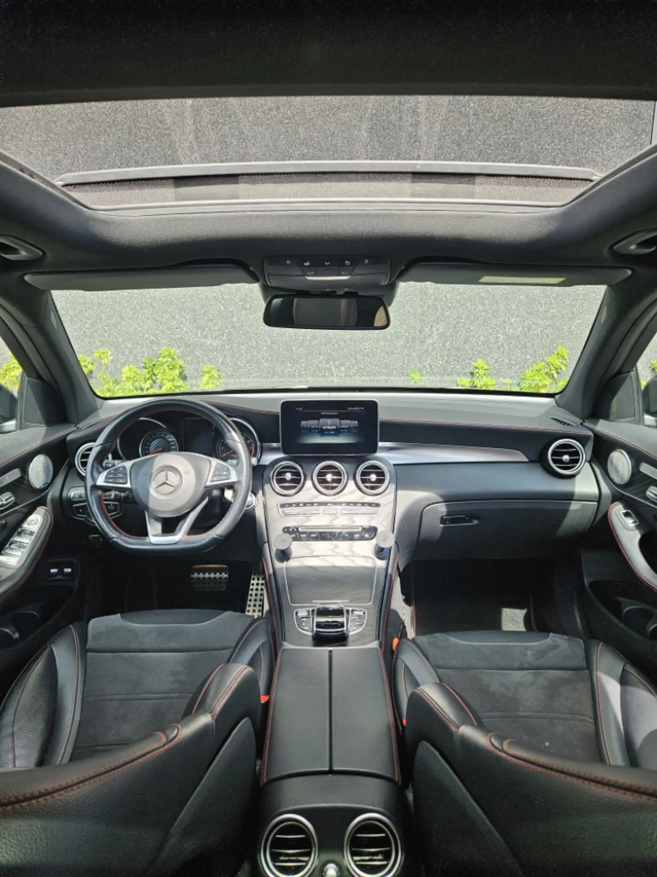 Mercedes-Benz GLC 43 AMG 4MATIC HUD PANORAMADAK — photo 9