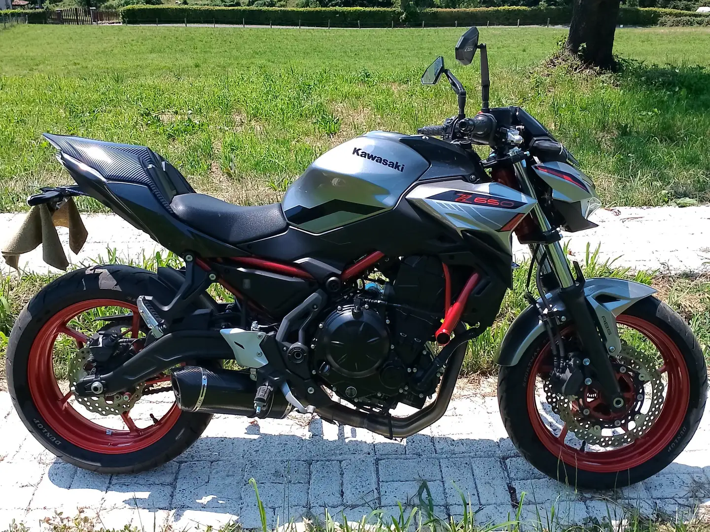 Kawasaki Z 650 Grigio - 1