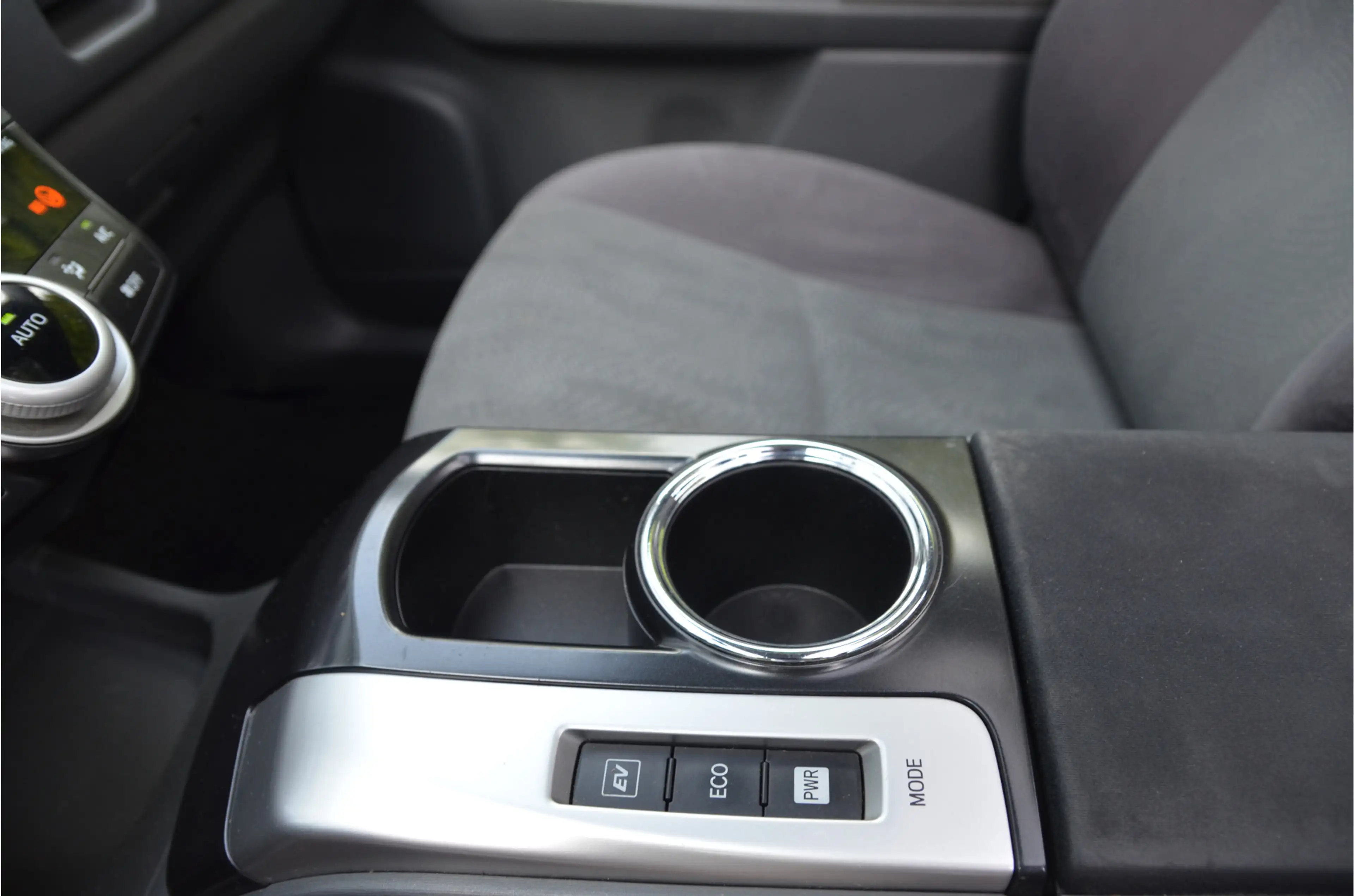 Toyota Prius+ Prius Wagon 1.8 Aspiration 96g 7-zits, Fiets Trekh — photo 4