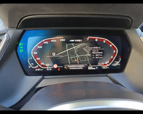 BMW 1 Series view 14