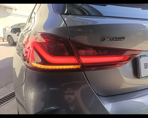 BMW 1 Series view 12