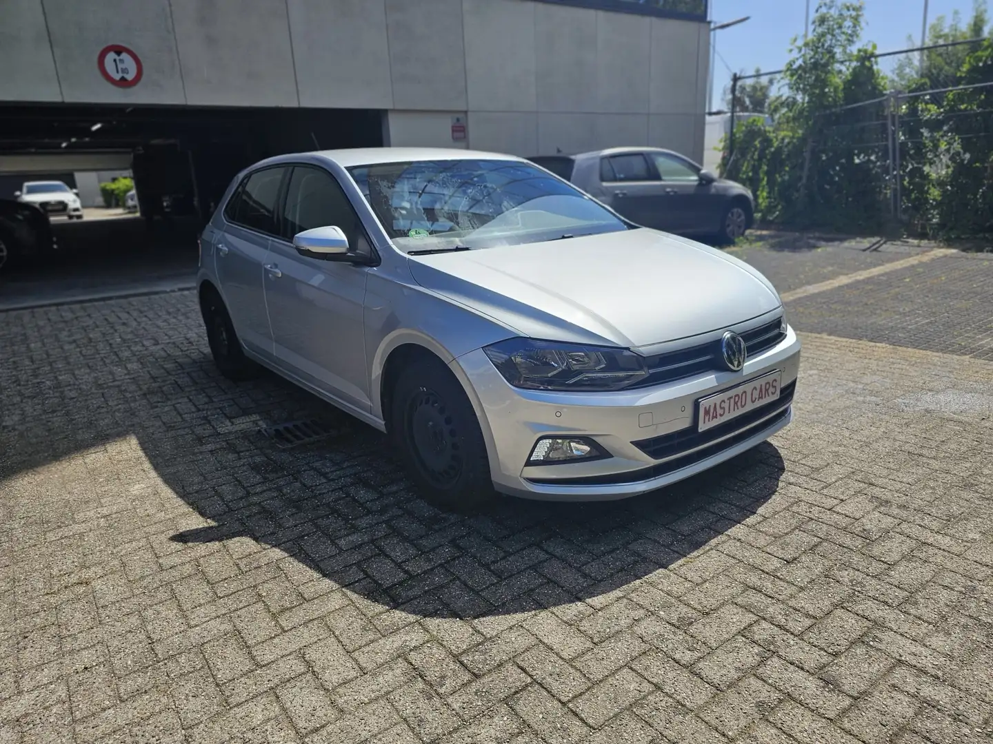 Volkswagen Polo 1.0 TSi Comfortline OPF Gris - 1