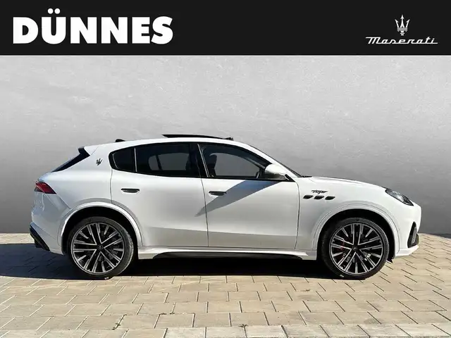 Maserati Grecale view 6