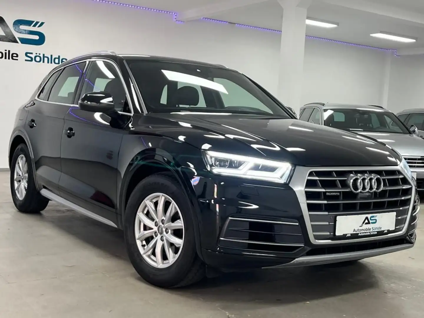 Audi Q5 2.0 TDi Sport S tronic quattro Luft/AHK/Navi/ Noir - 1