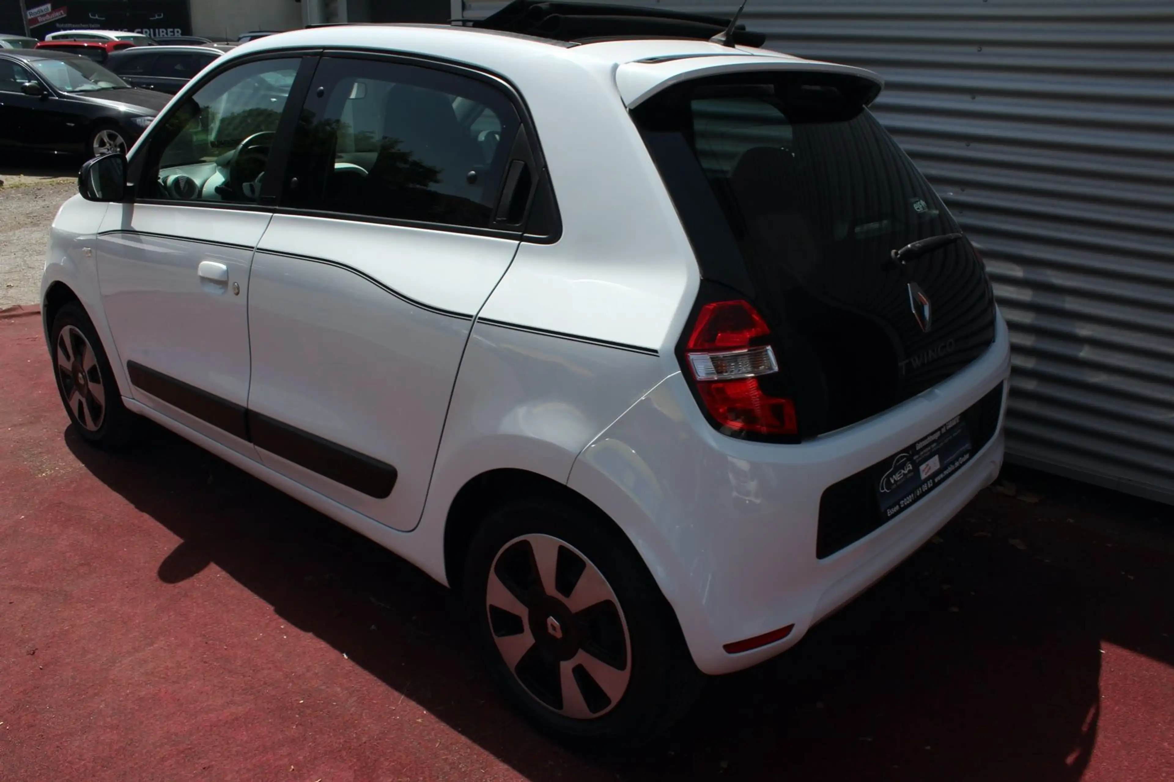 Renault Twingo TWINGO LIMITED FALTDACH KLIMA LOOK PAKET 2Hd — photo 3