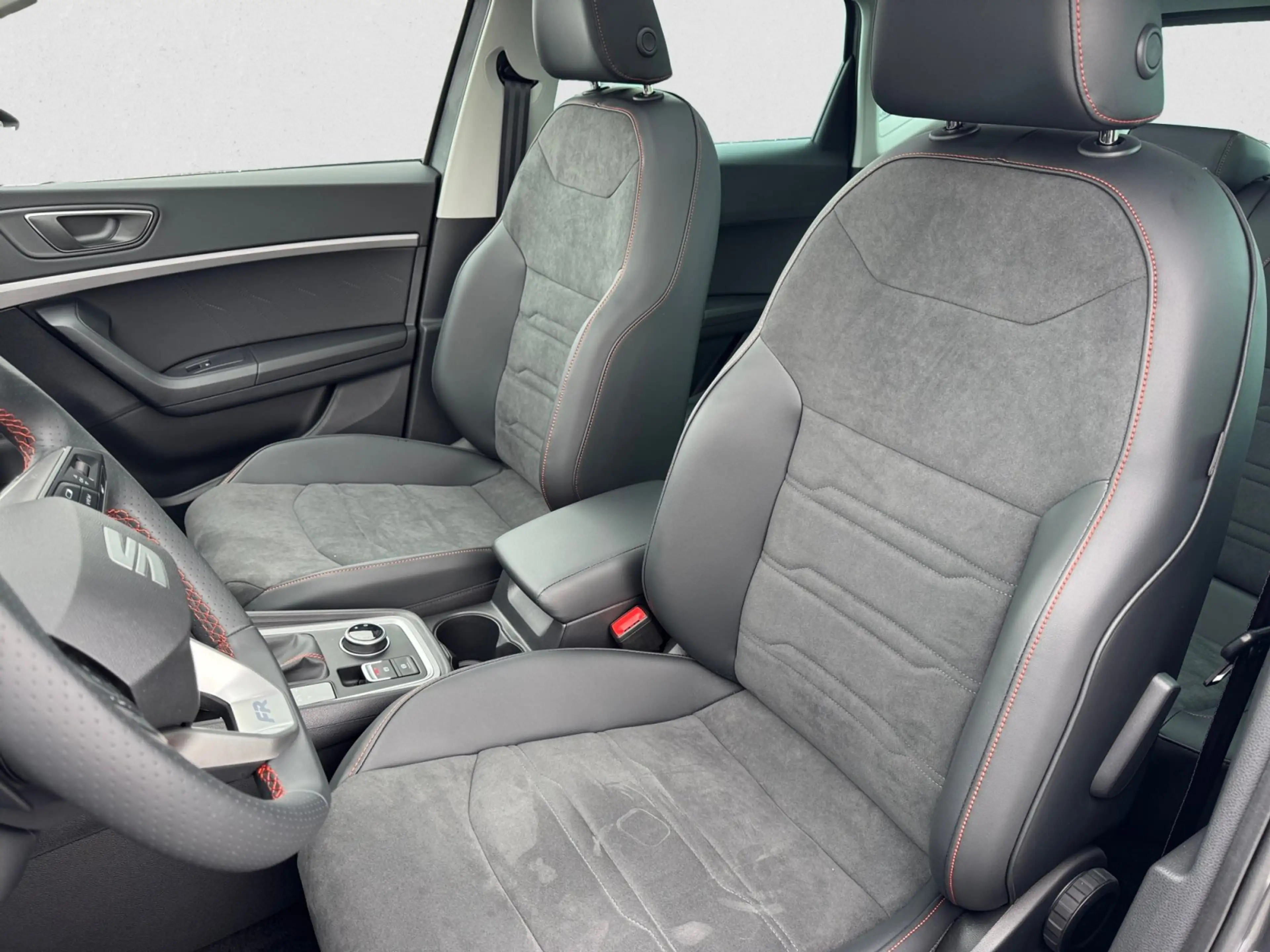 SEAT Ateca FR TSI DSG|PANO|AHK|NAVI|elek.HECKKLAPPE| — photo 9