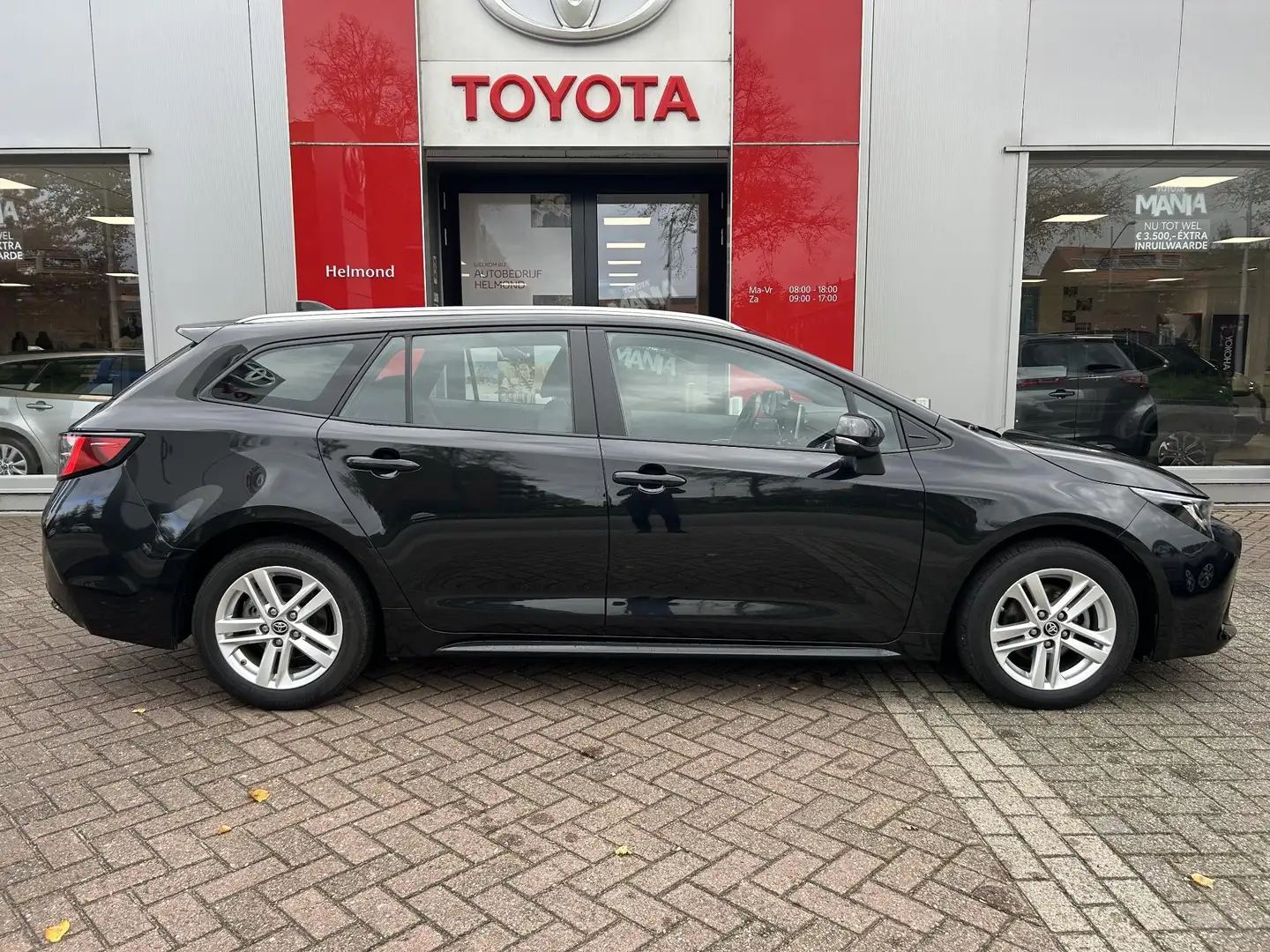 Toyota Corolla Touring Sports 1.2 Turbo Active | Vaste Trekhaak| Zwart - 2