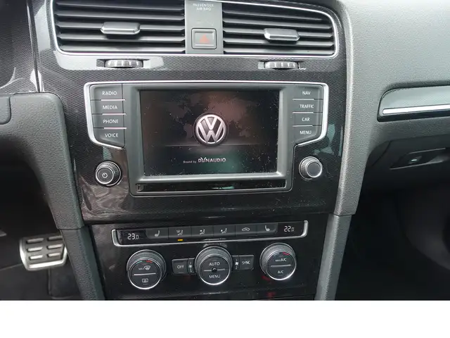 Volkswagen Golf view 14