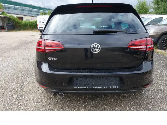 Volkswagen Golf view 5